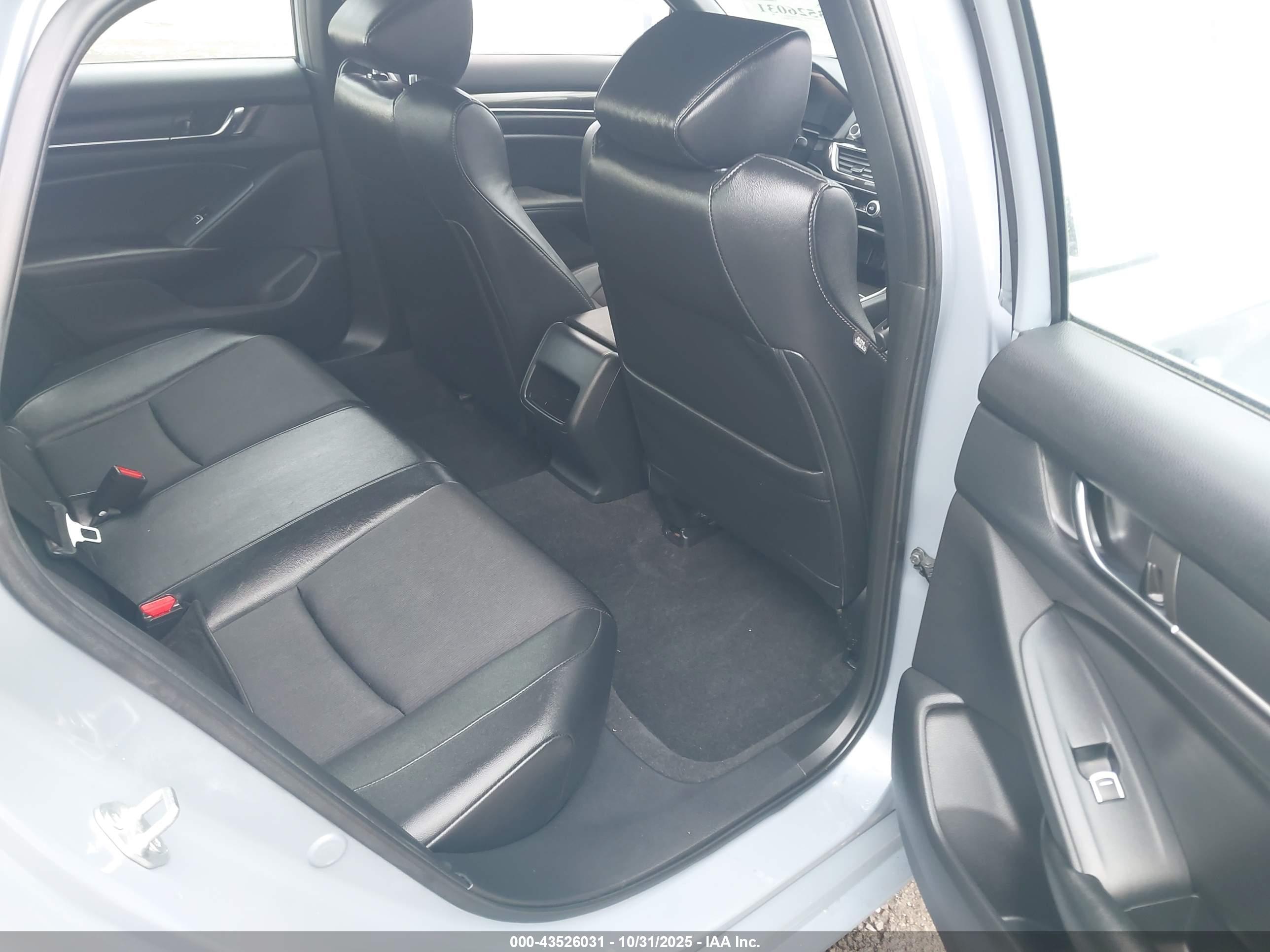 HONDA ACCORD image 8