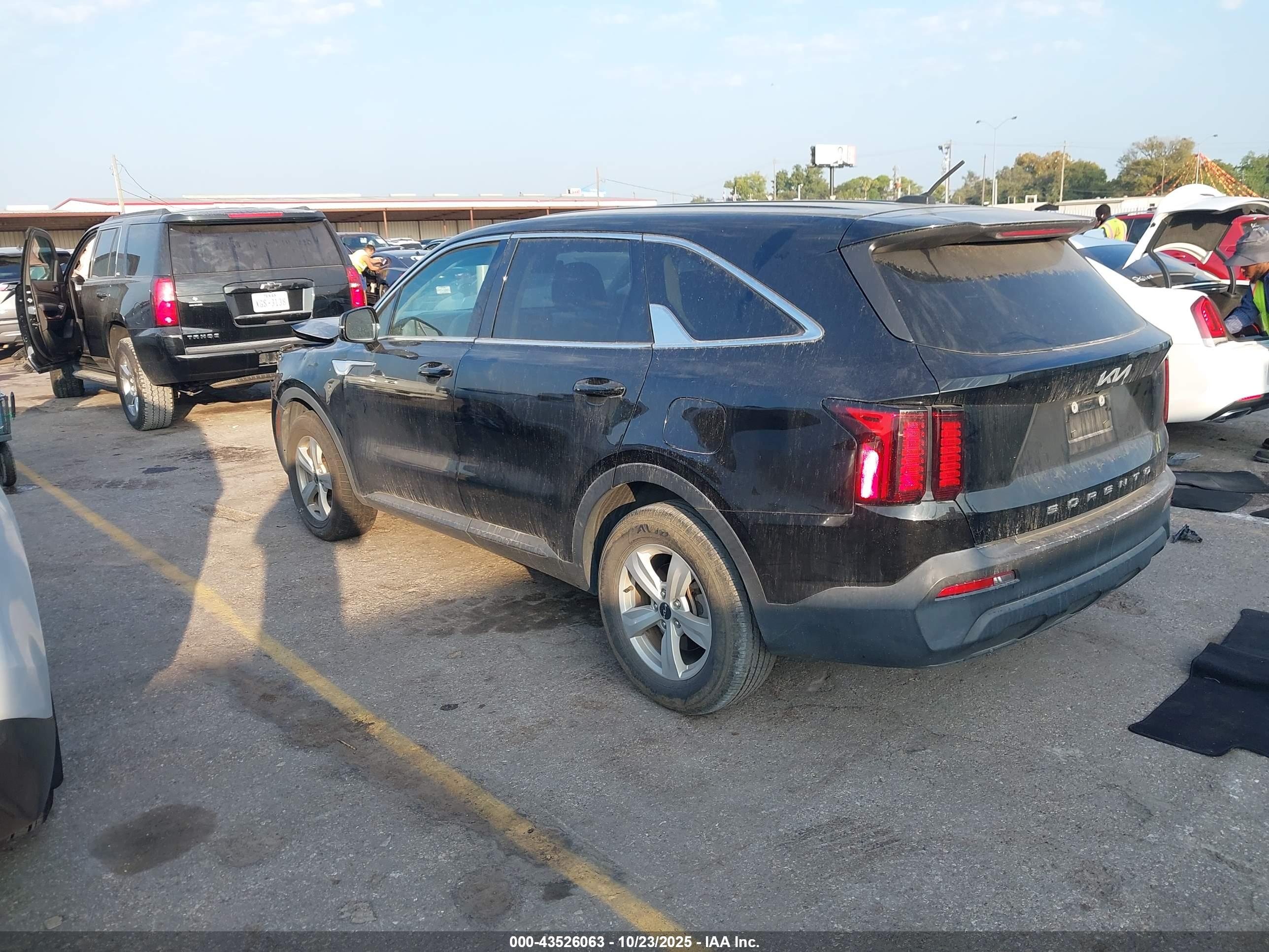KIA SORENTO image 3
