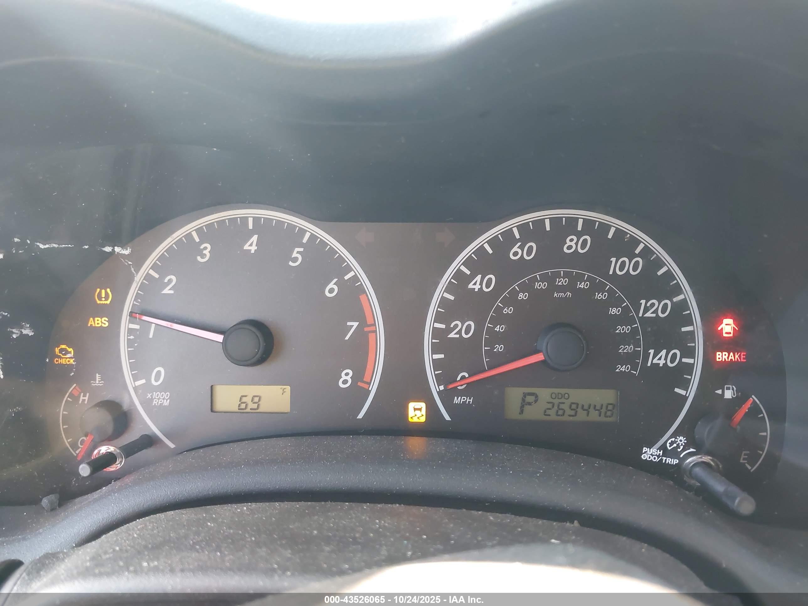 TOYOTA COROLLA image 7