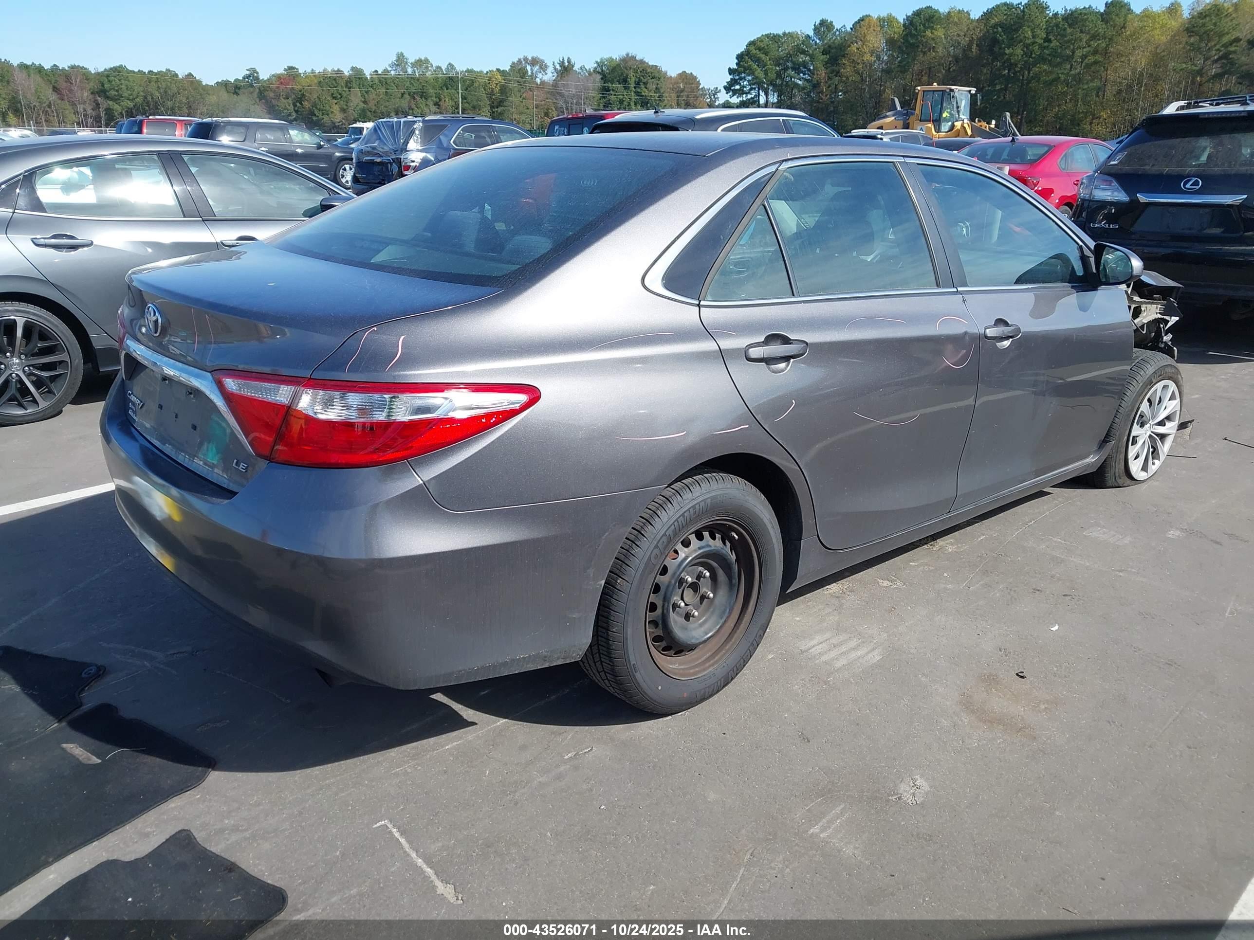 TOYOTA CAMRY image 4