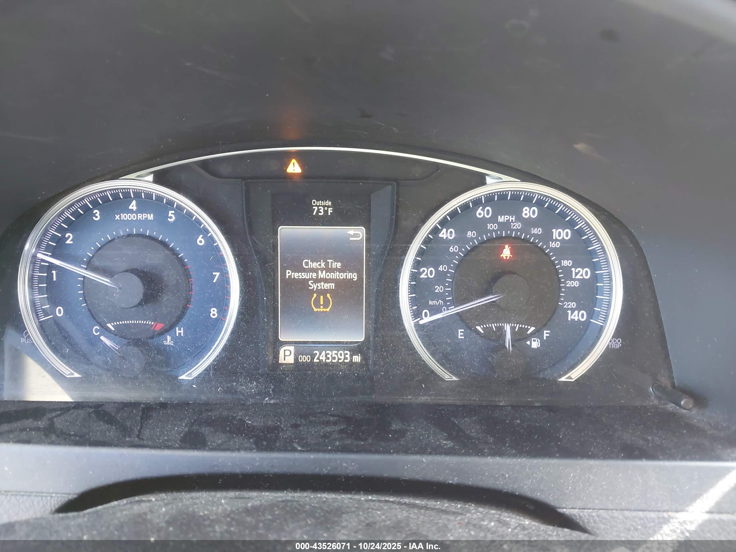 TOYOTA CAMRY image 7