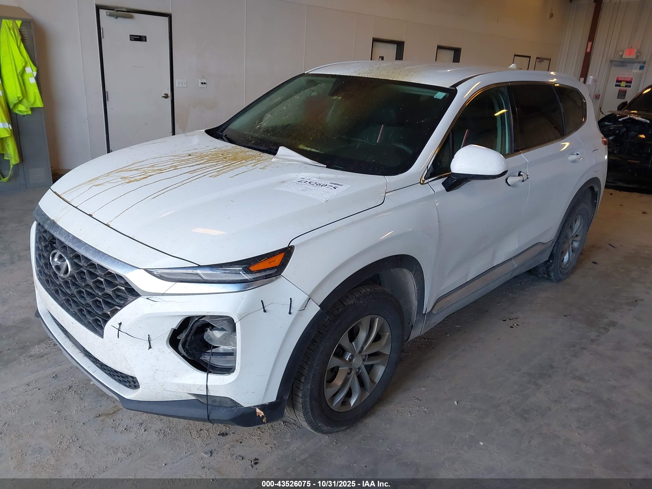 HYUNDAI SANTA image 2