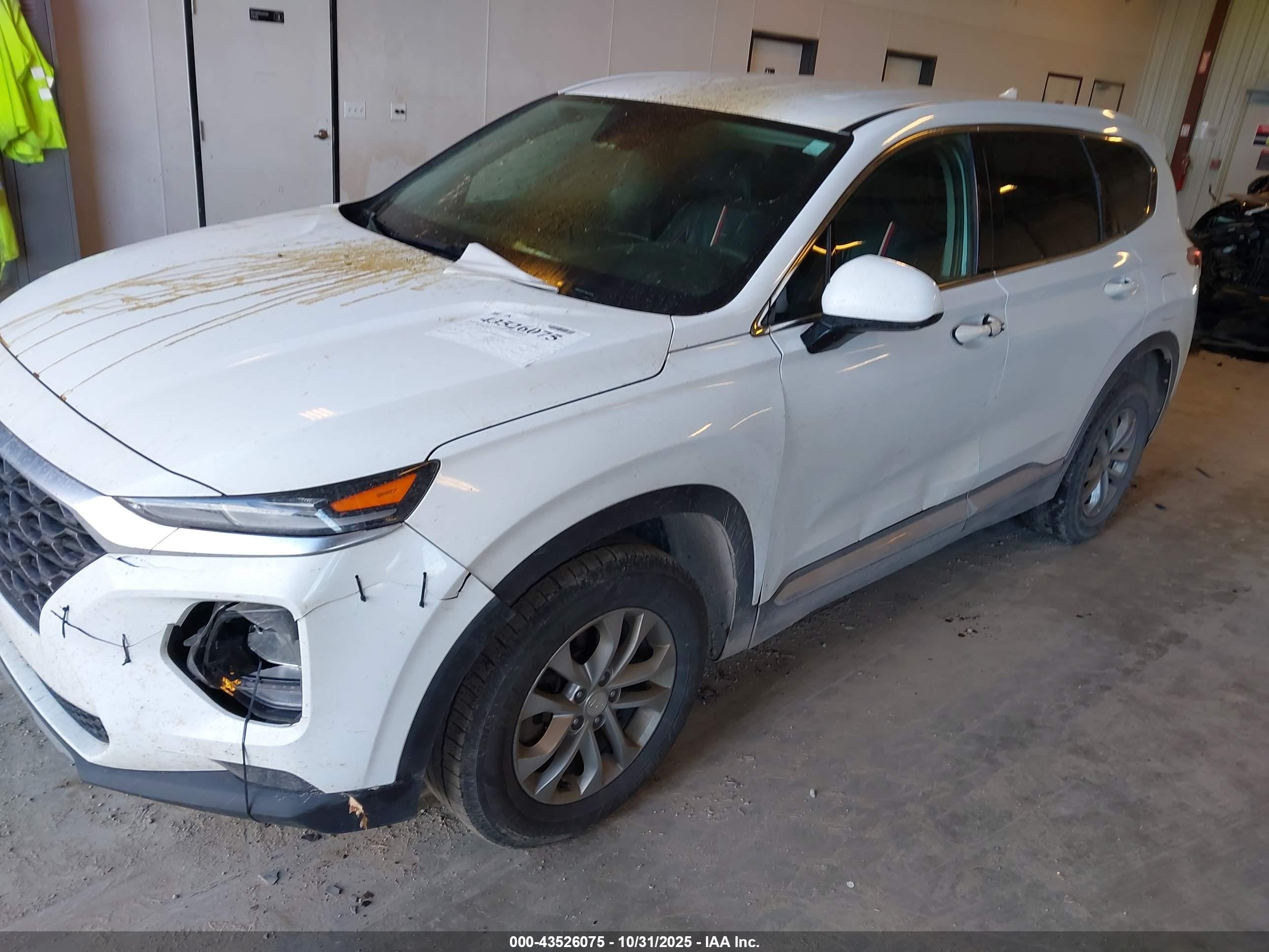 HYUNDAI SANTA image 6
