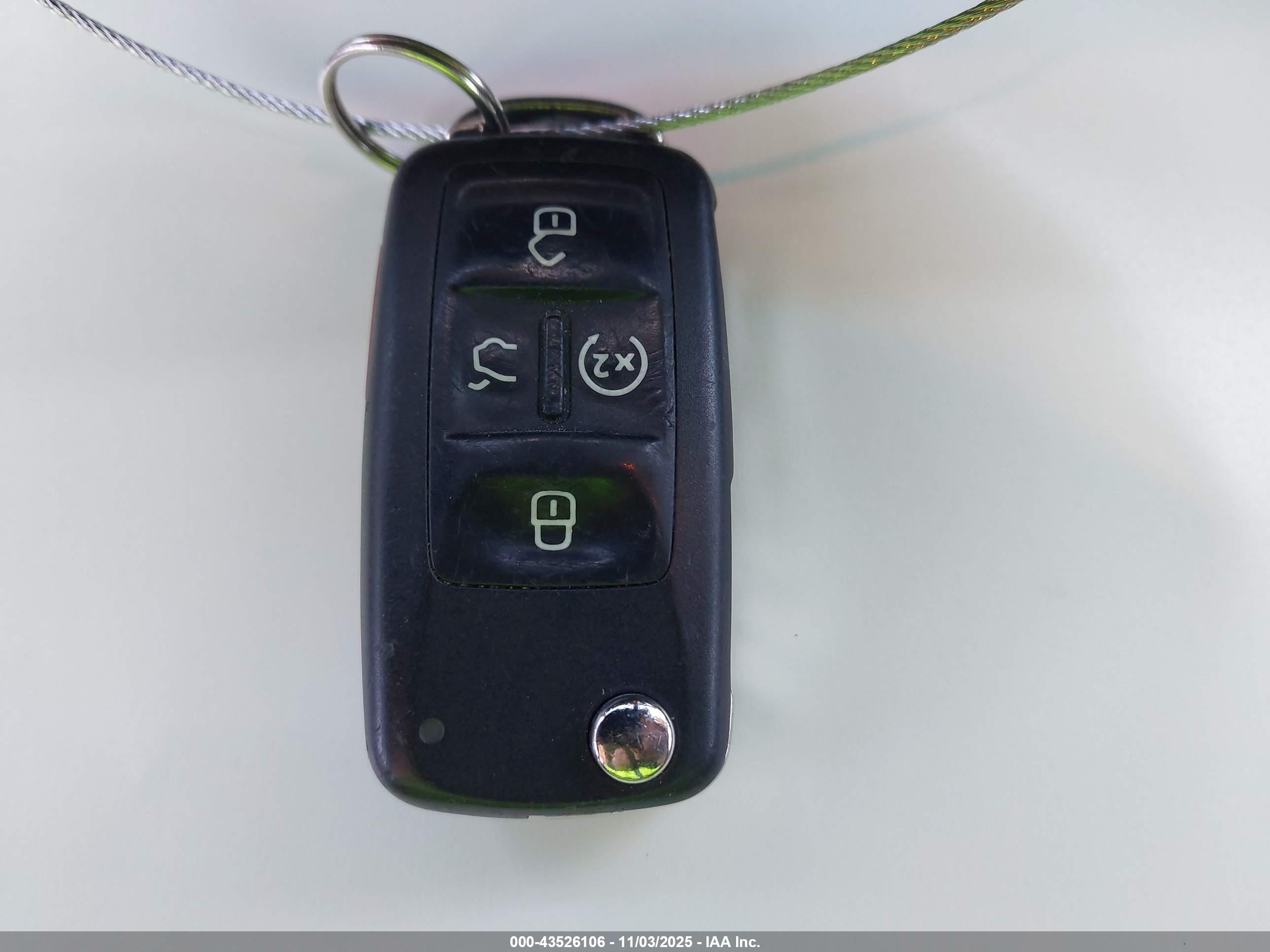 VOLKSWAGEN PASSAT image 11