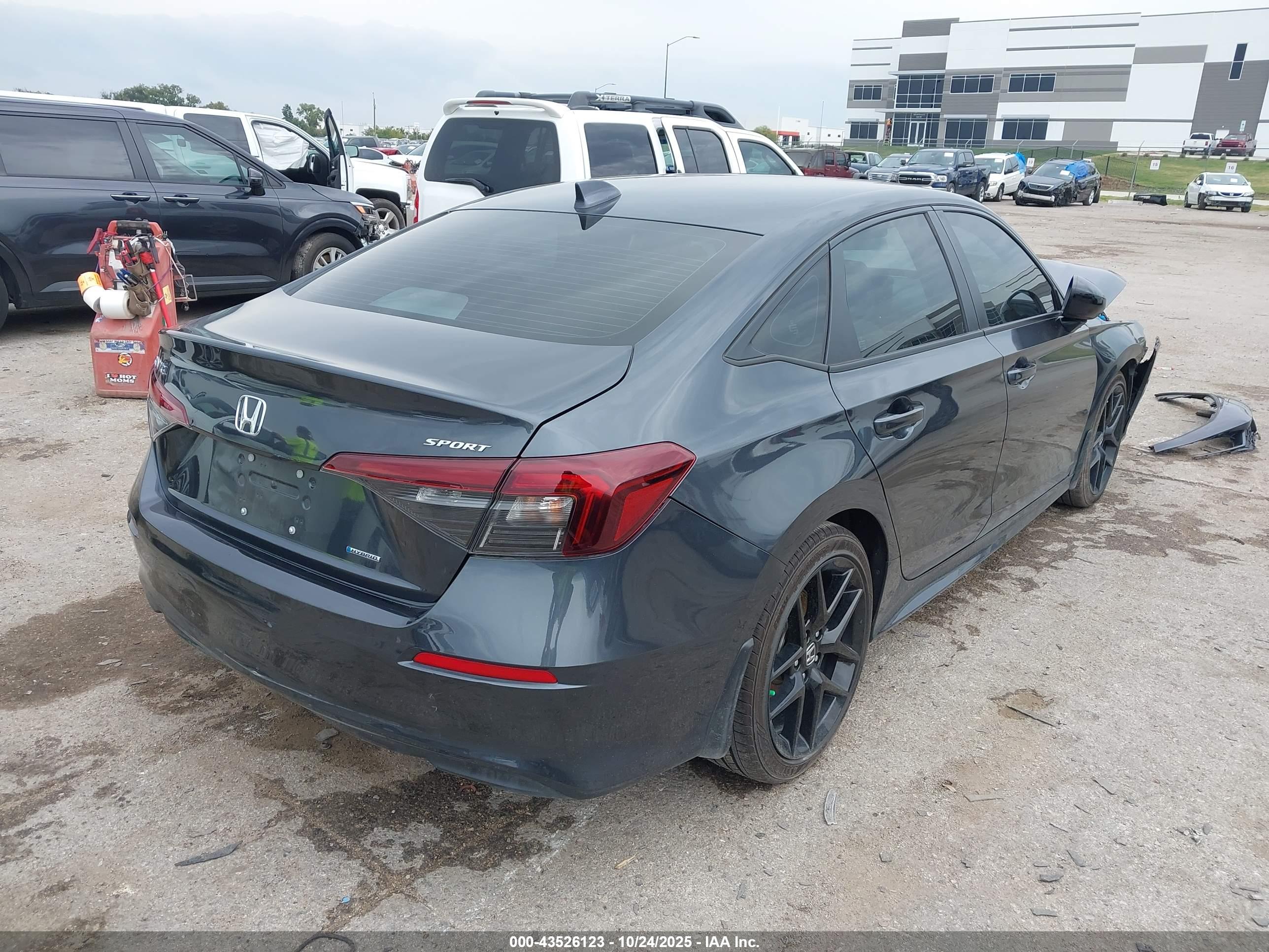 HONDA CIVIC image 4