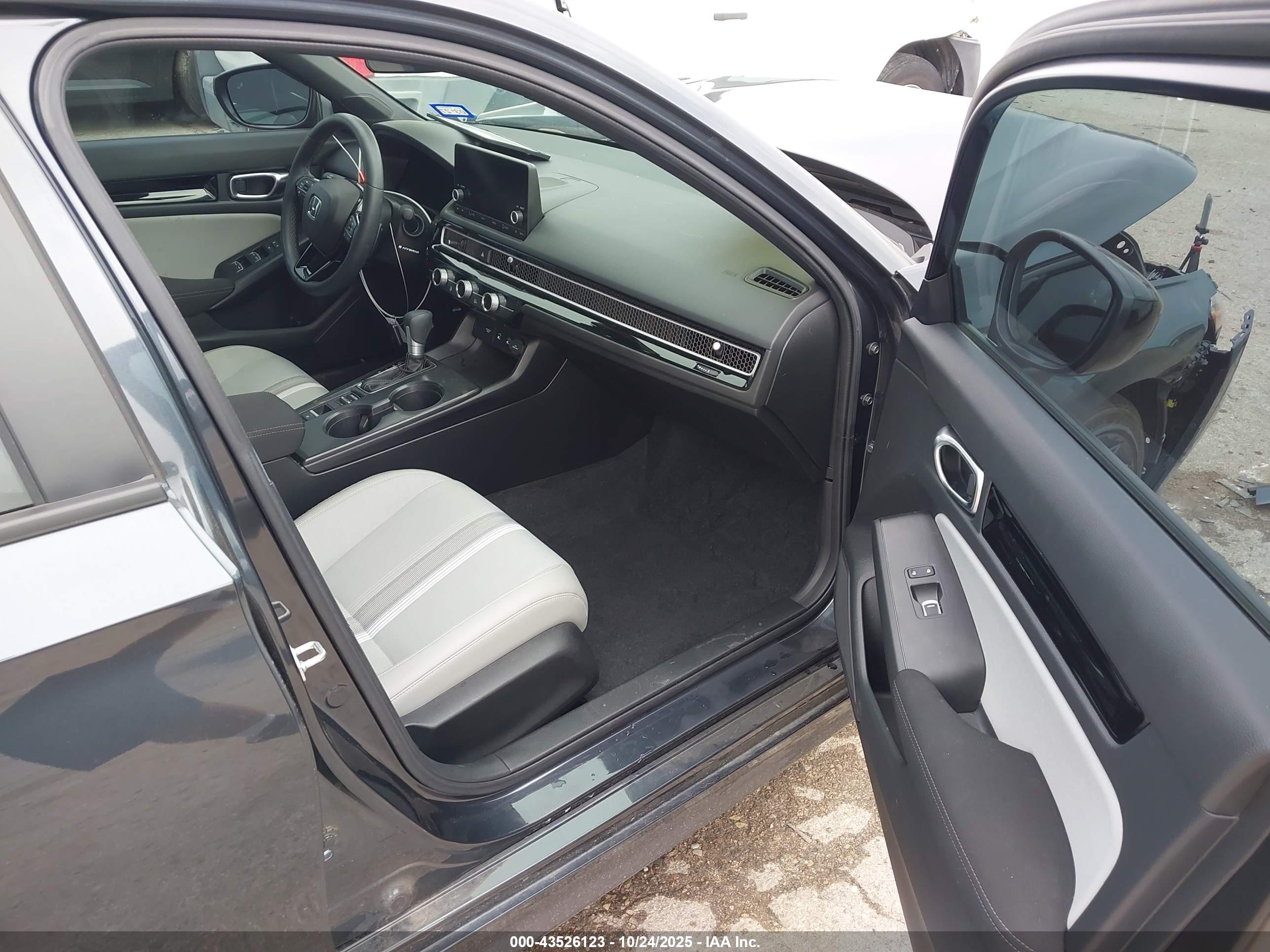 HONDA CIVIC image 5