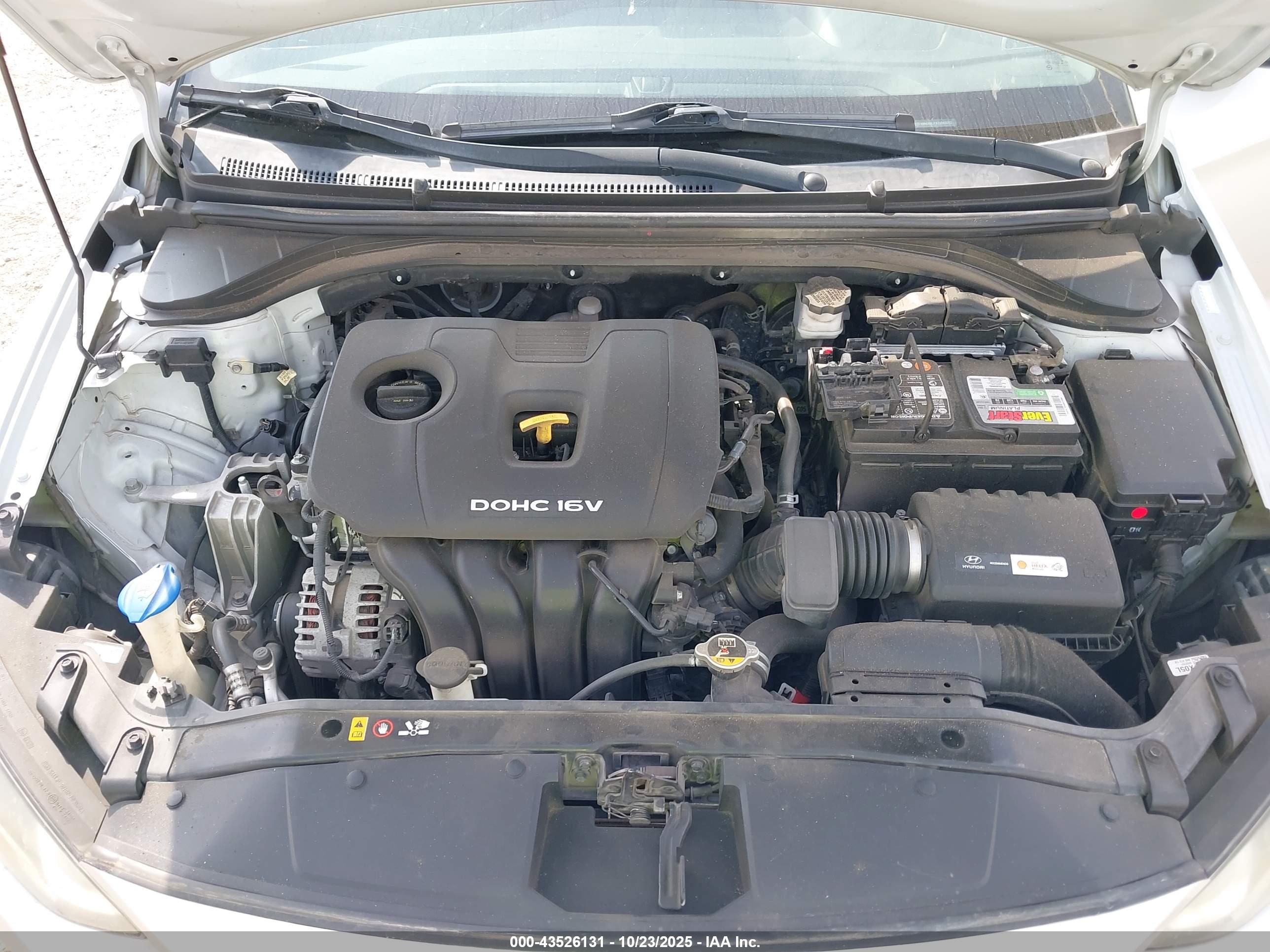 HYUNDAI ELANTRA image 10