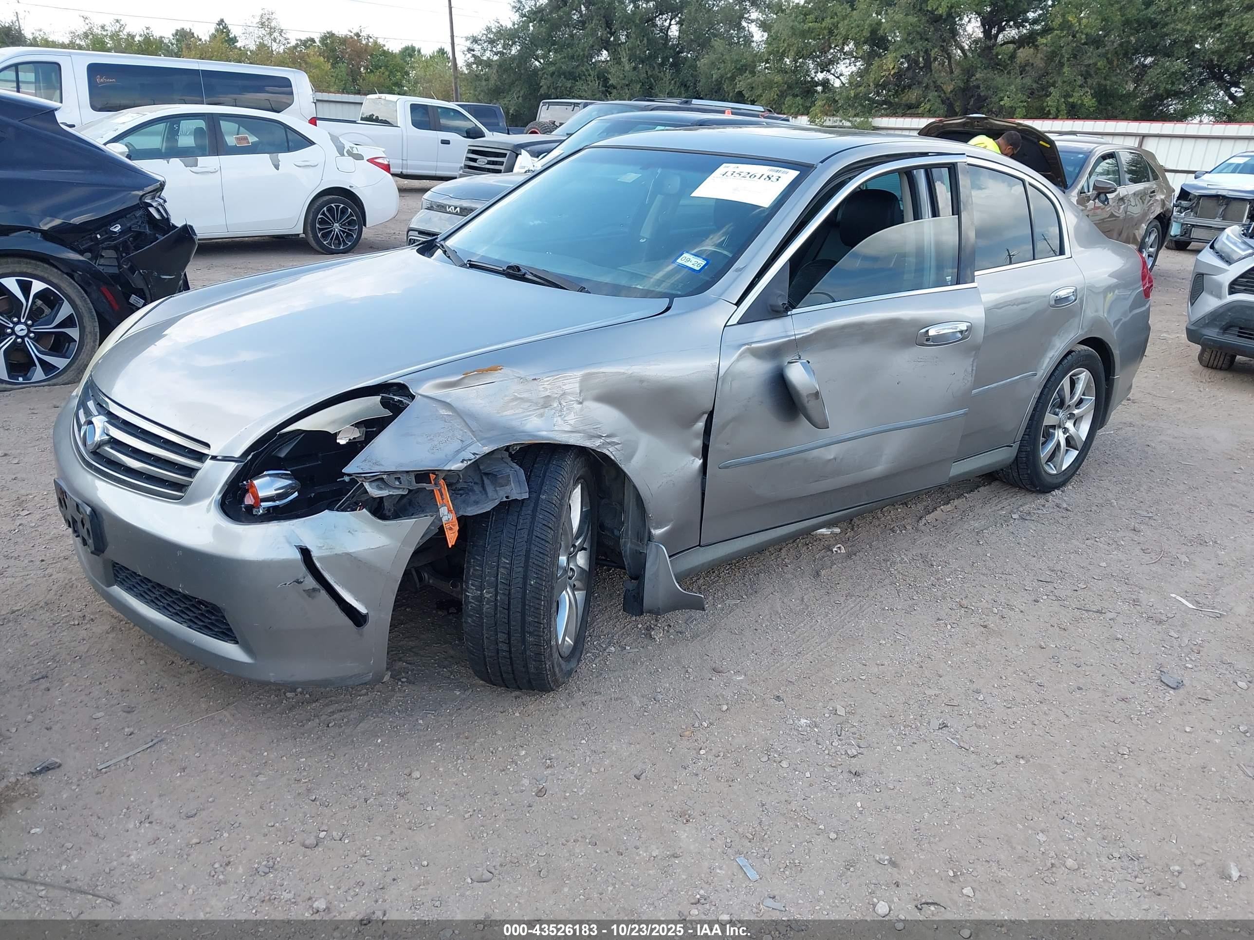 INFINITI G35 image 2