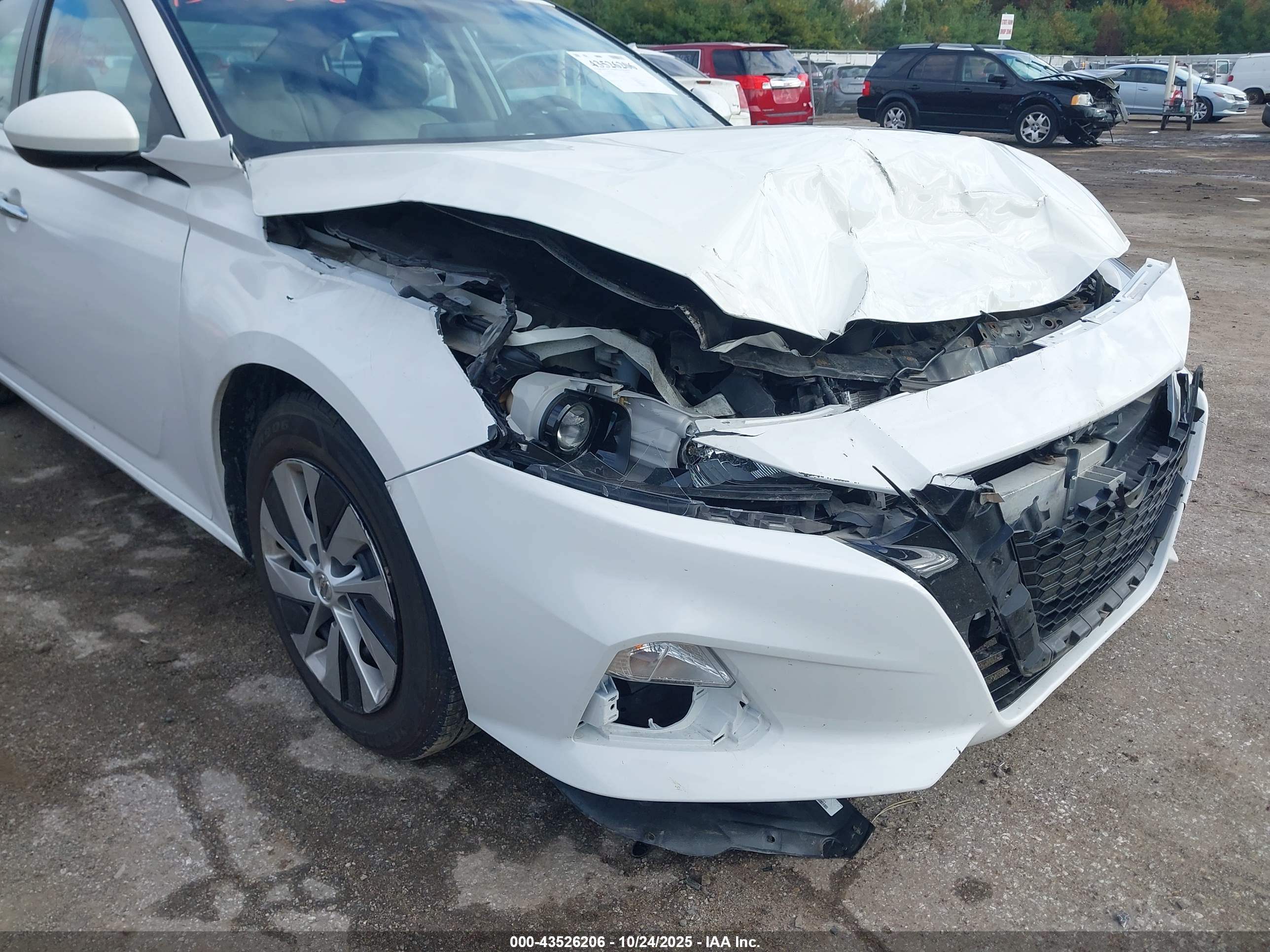 NISSAN ALTIMA image 6