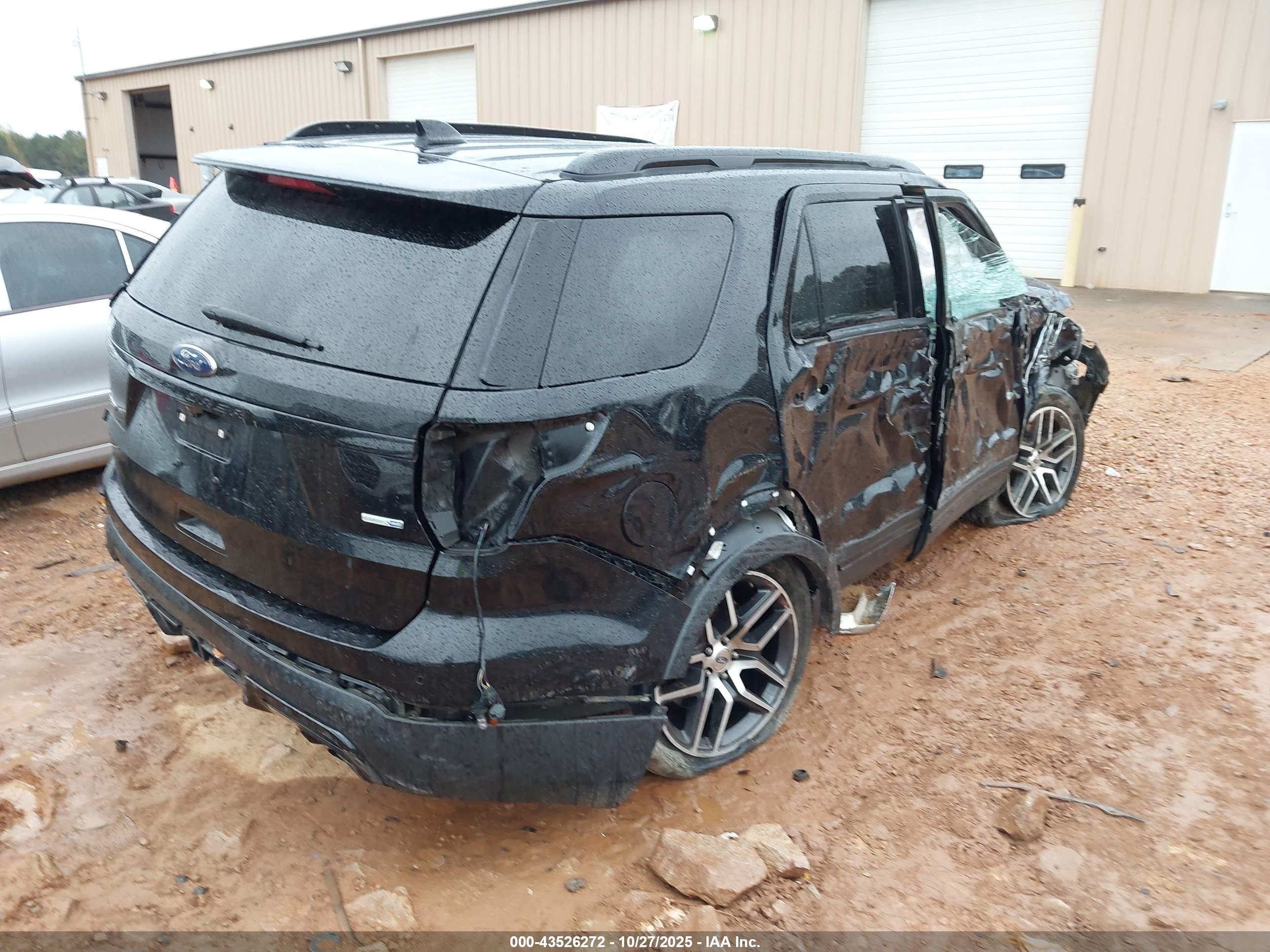 FORD EXPLORER image 4