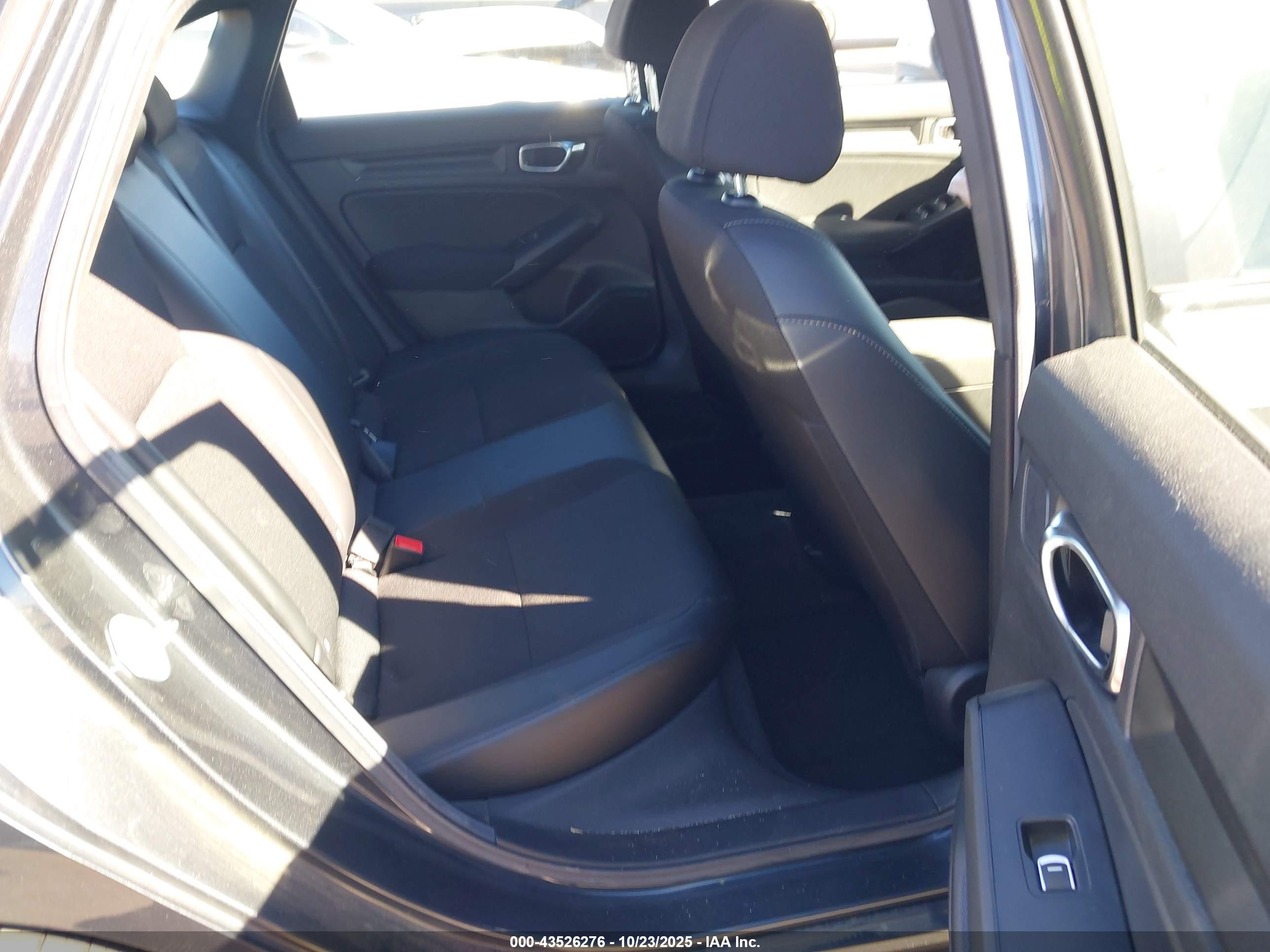 HONDA CIVIC image 8