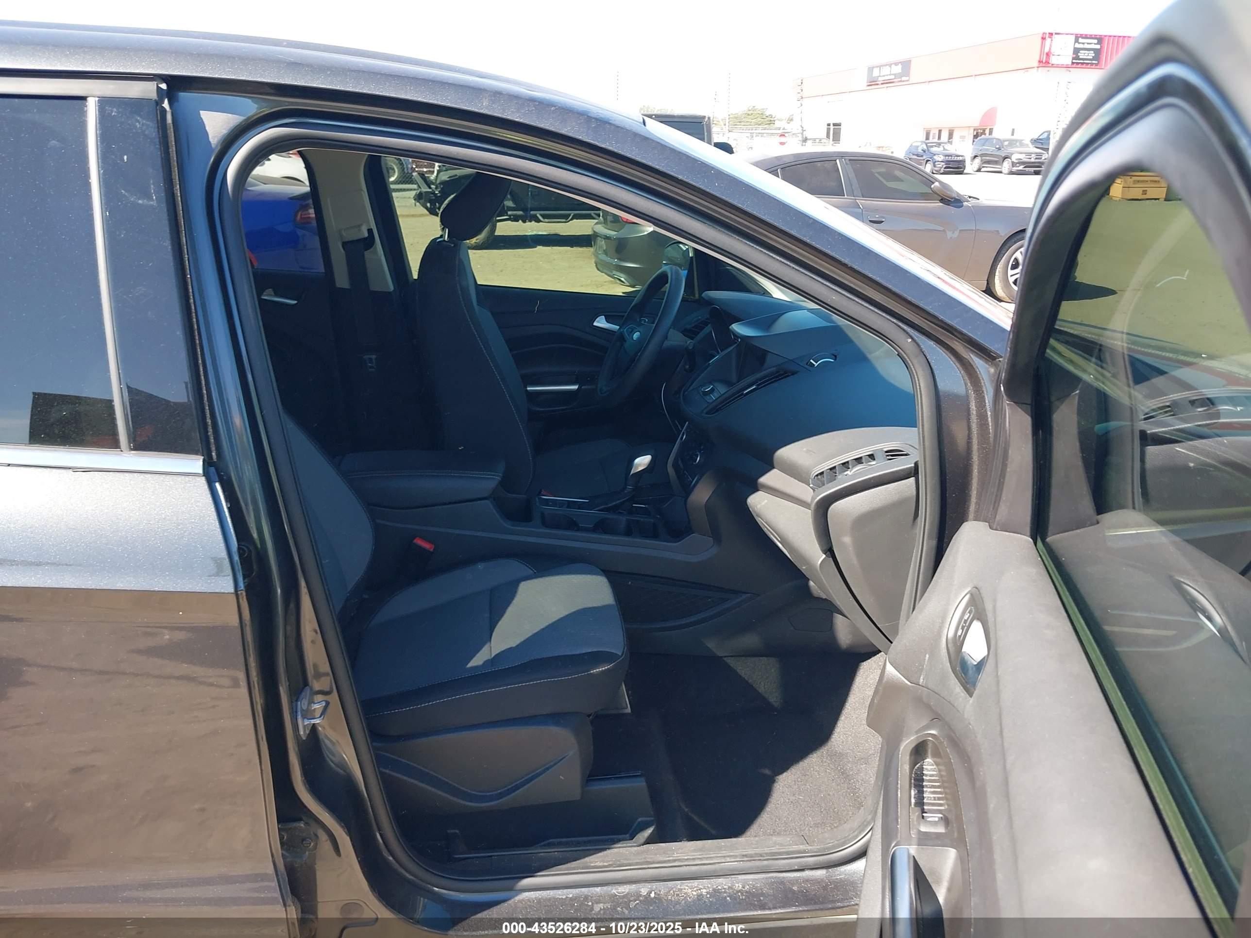 FORD ESCAPE image 5