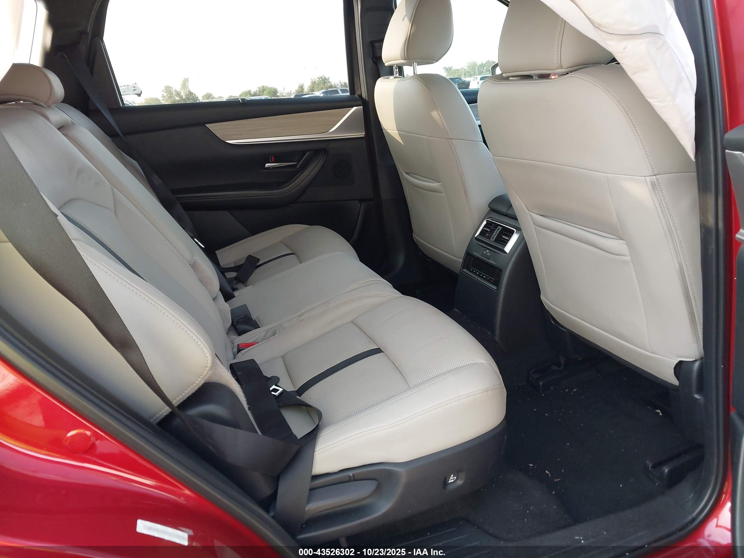 MAZDA CX-90 image 8
