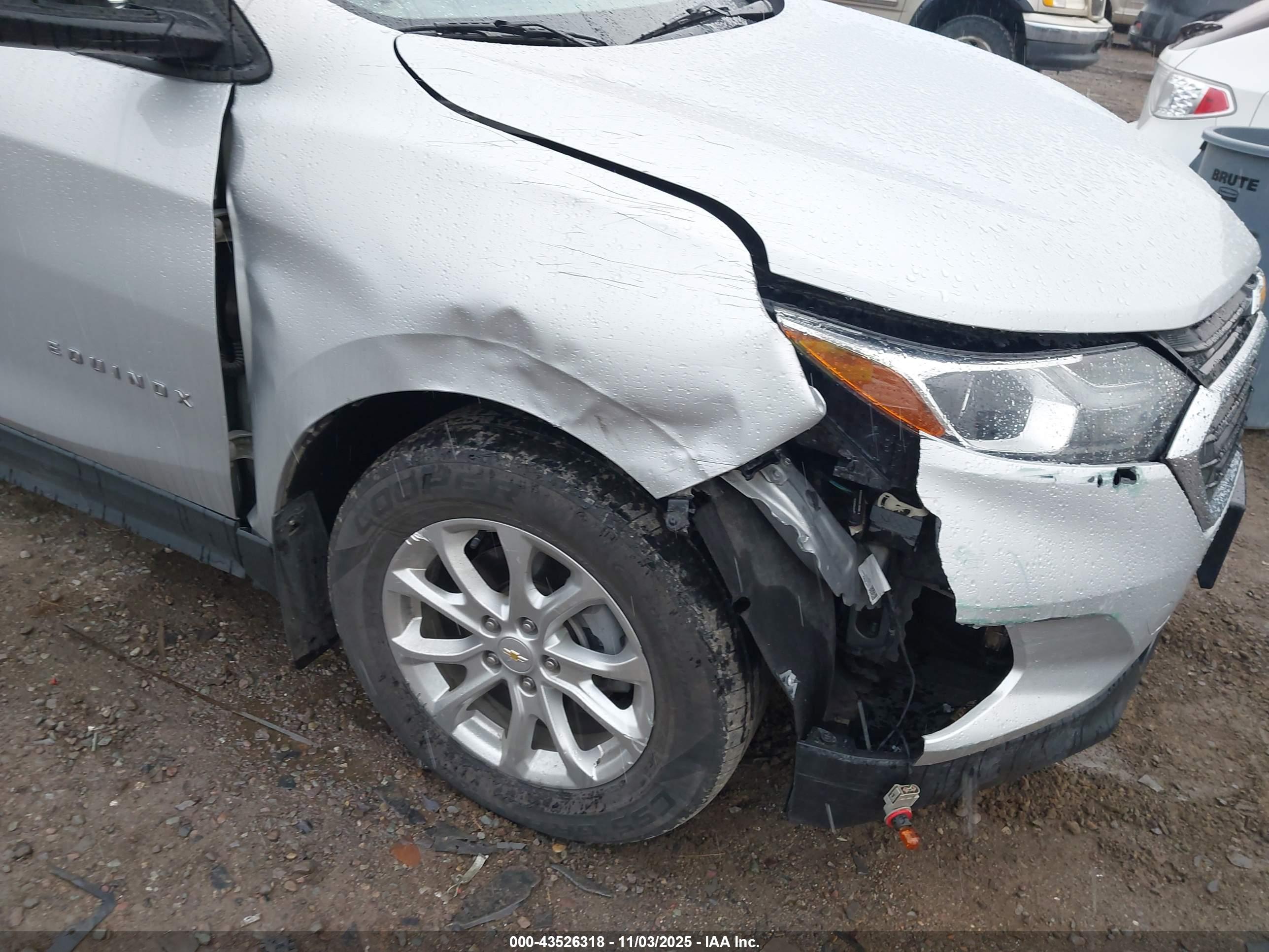 CHEVROLET EQUINOX image 6