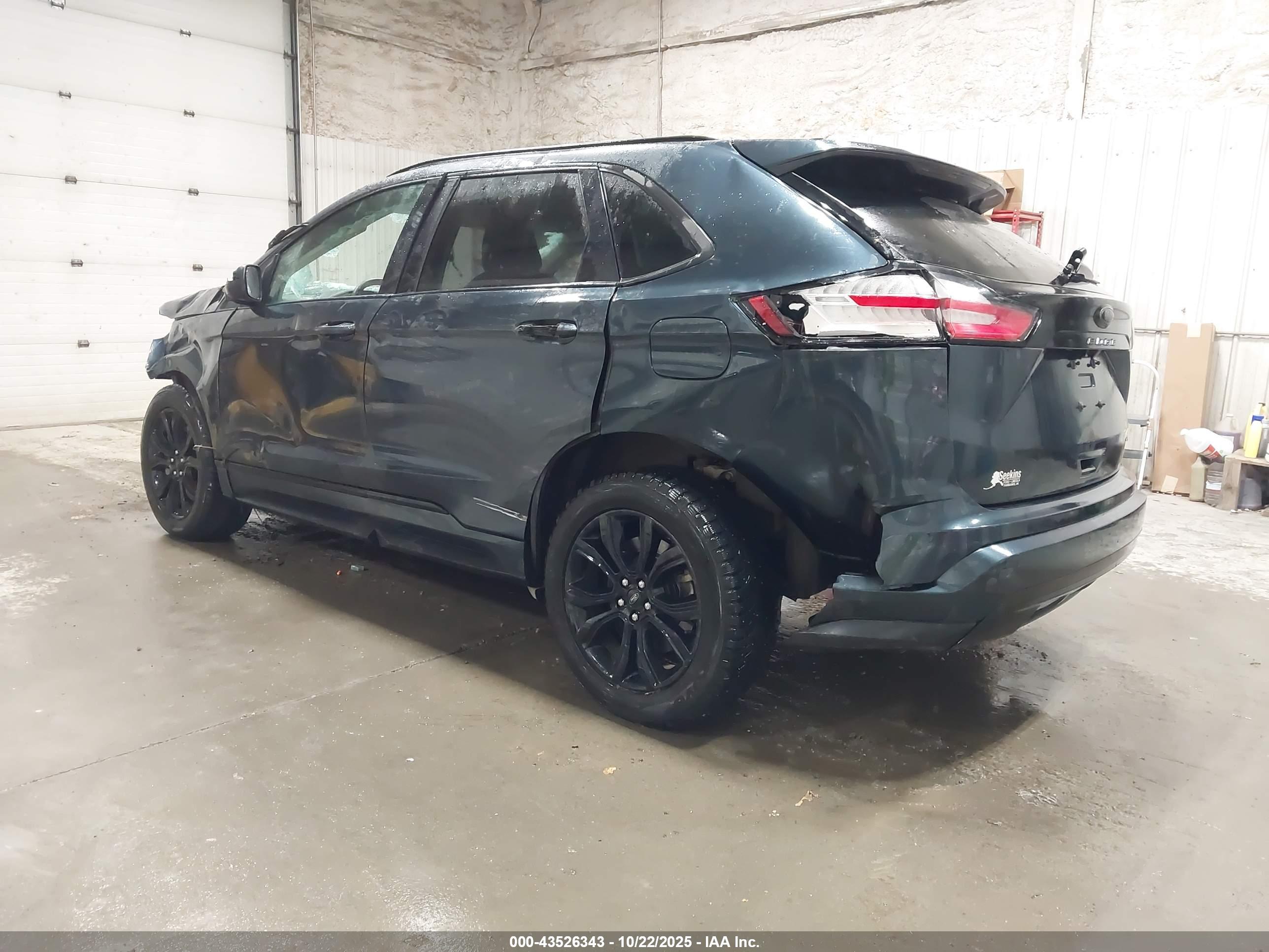 FORD EDGE image 3