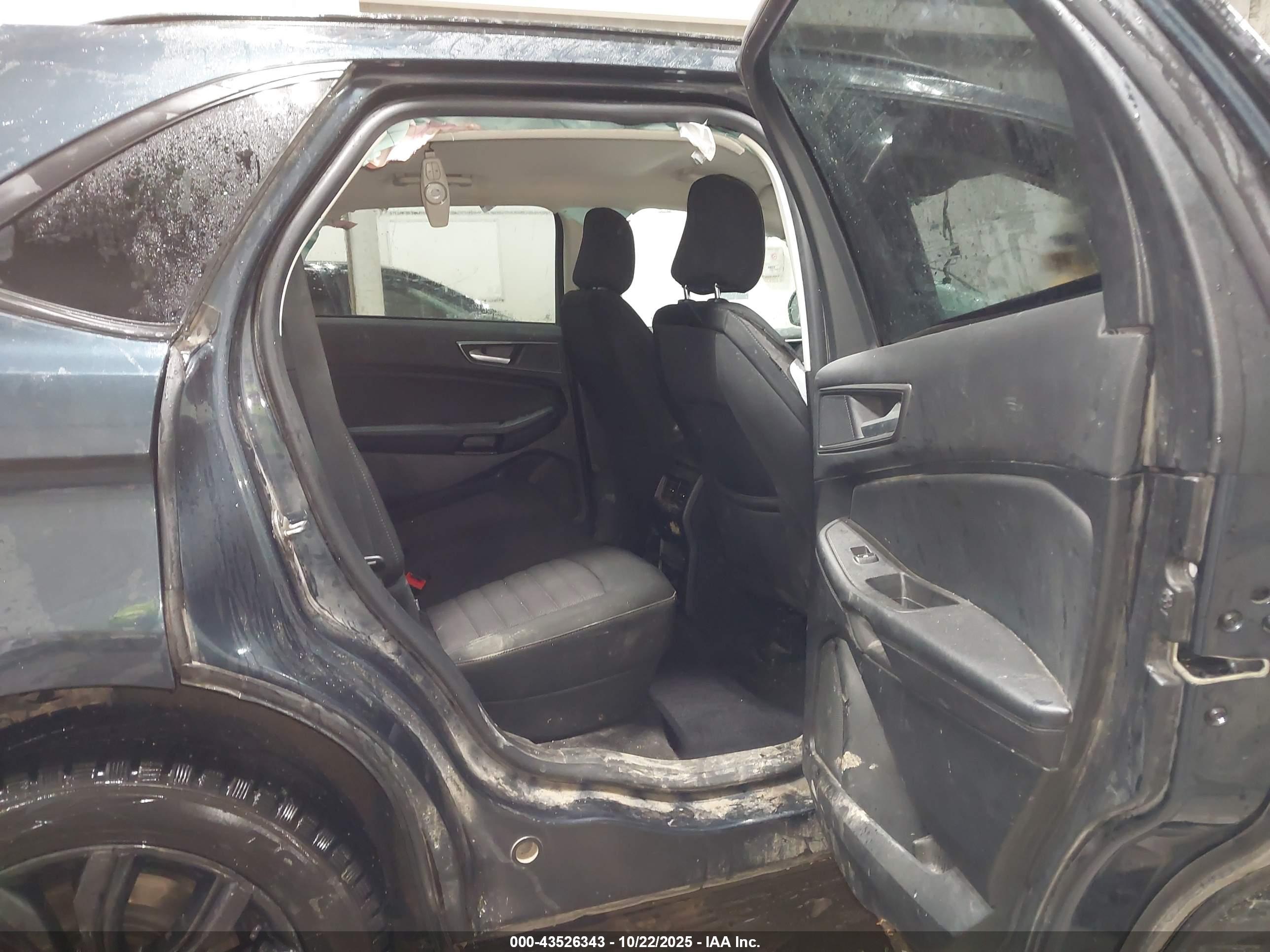 FORD EDGE image 8