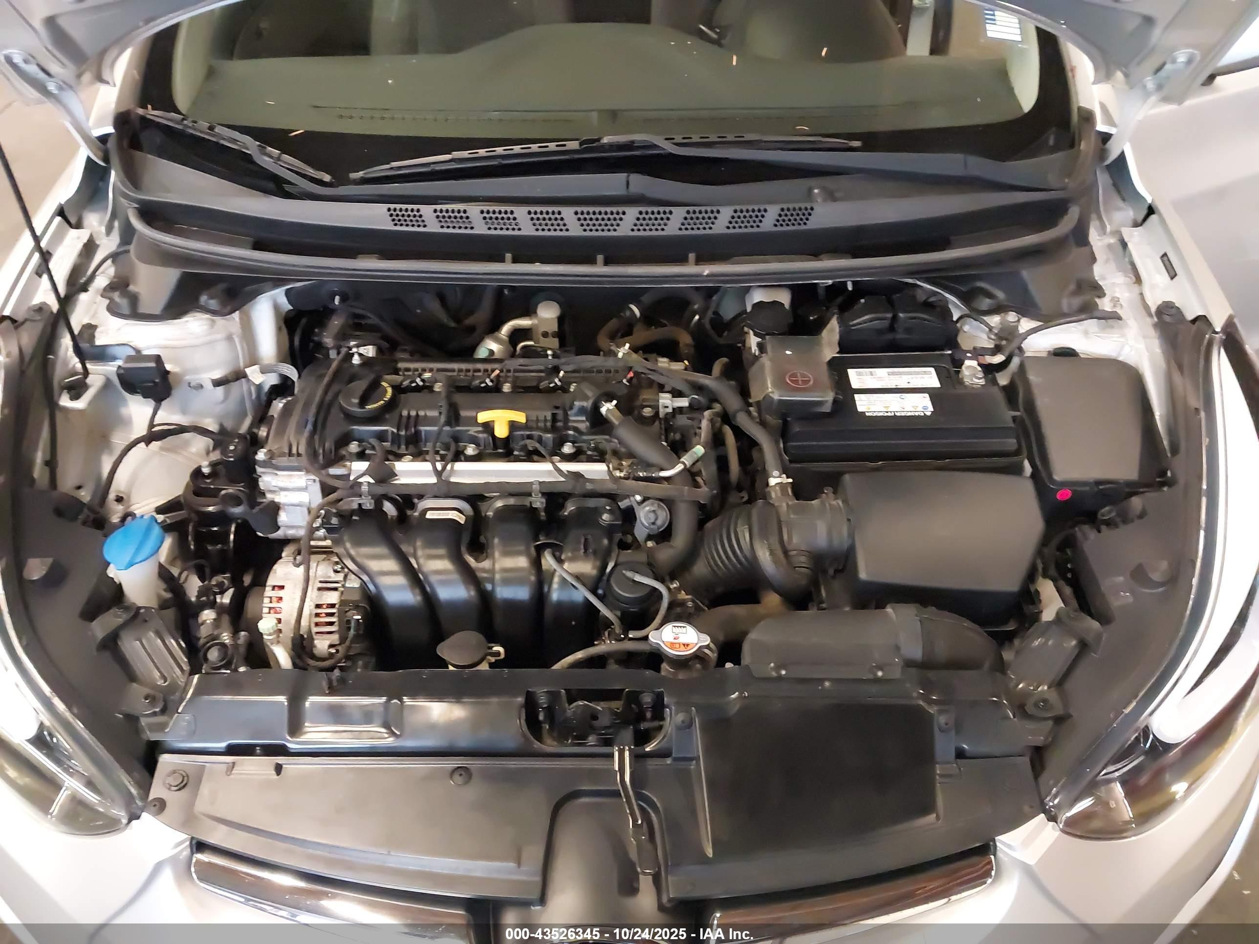 HYUNDAI ELANTRA image 10