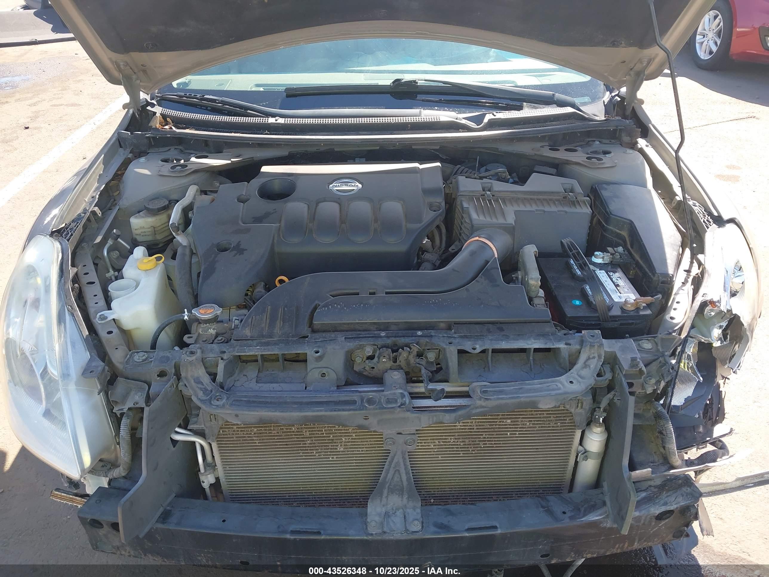 NISSAN ALTIMA image 10