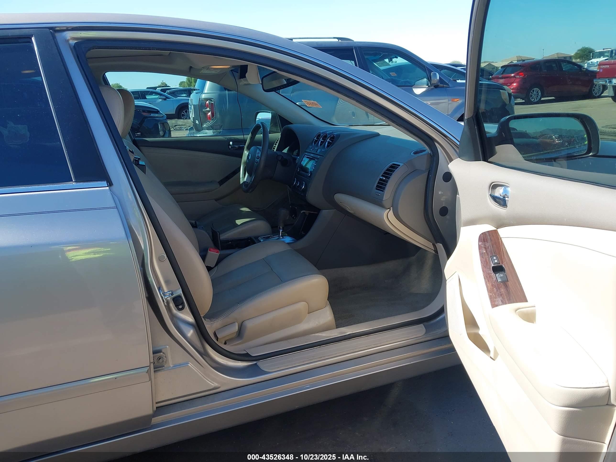NISSAN ALTIMA image 5