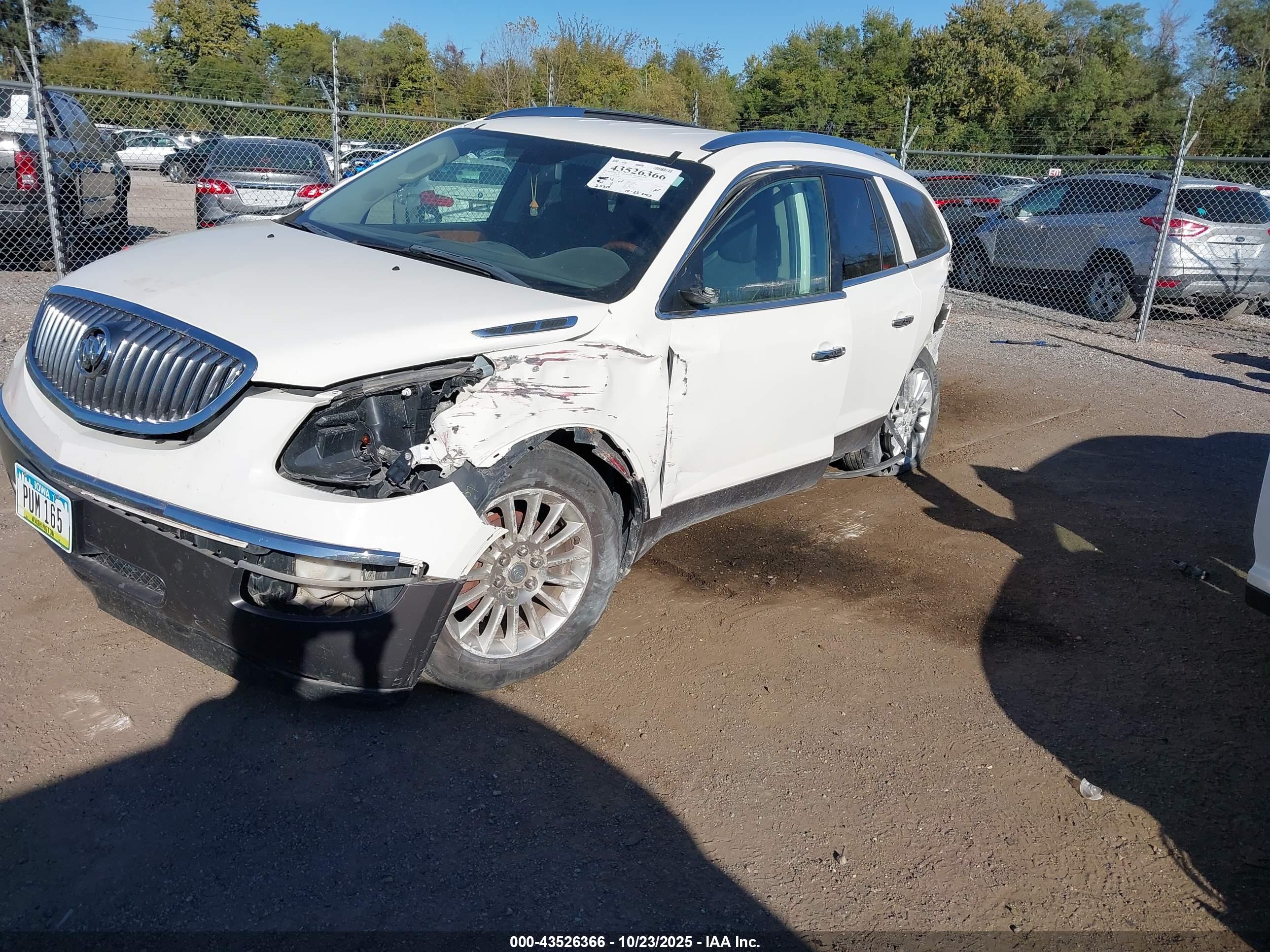 BUICK ENCLAVE image 2