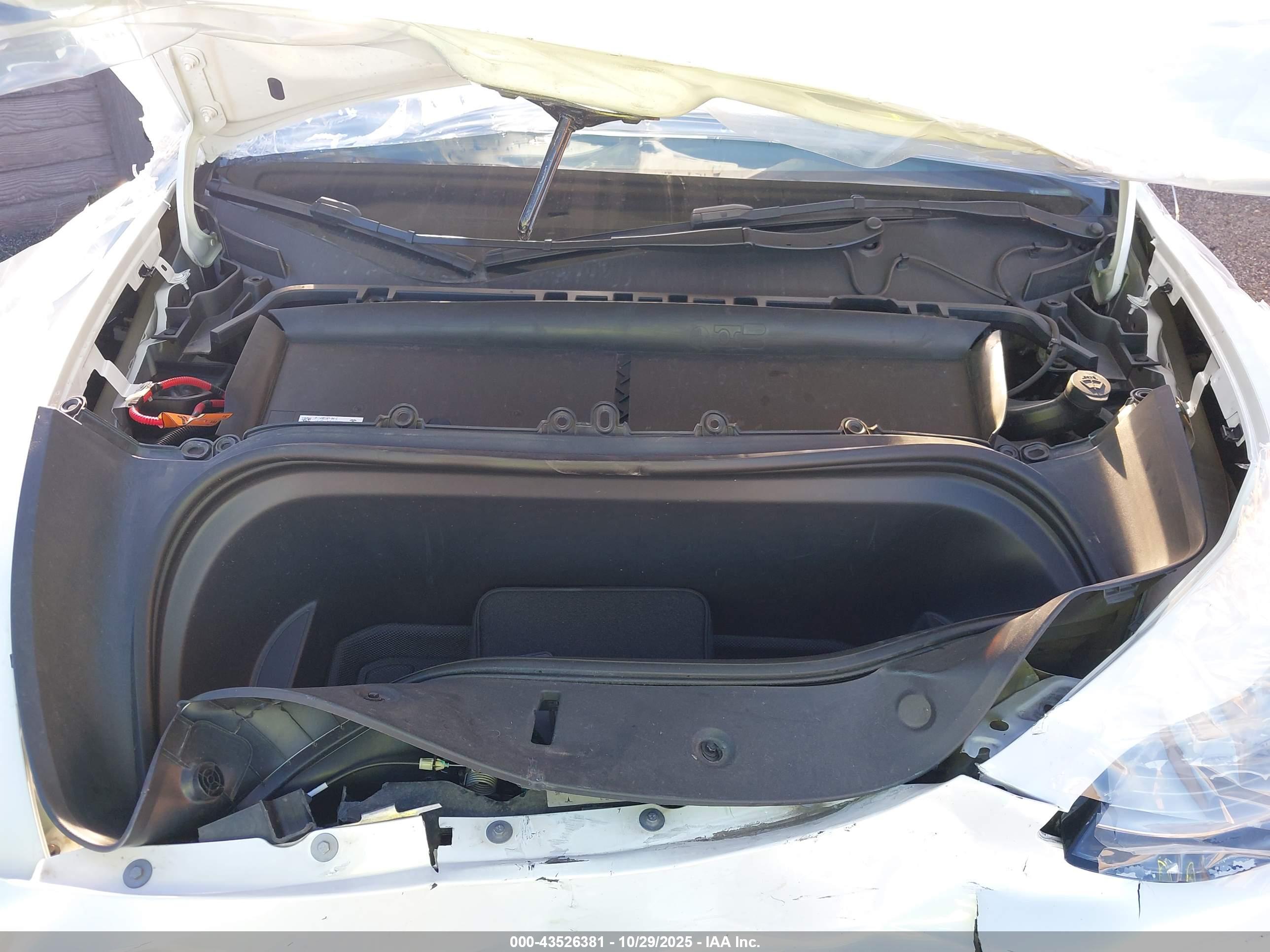 TESLA MODEL image 10