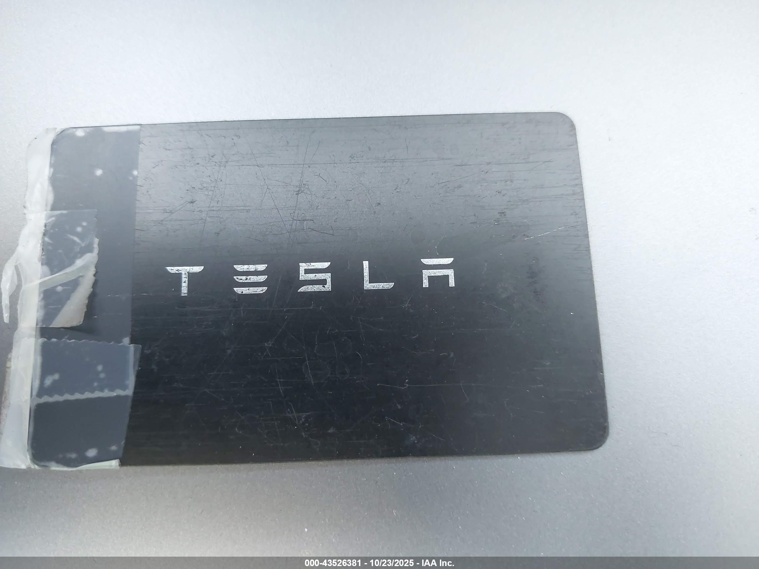 TESLA MODEL image 11