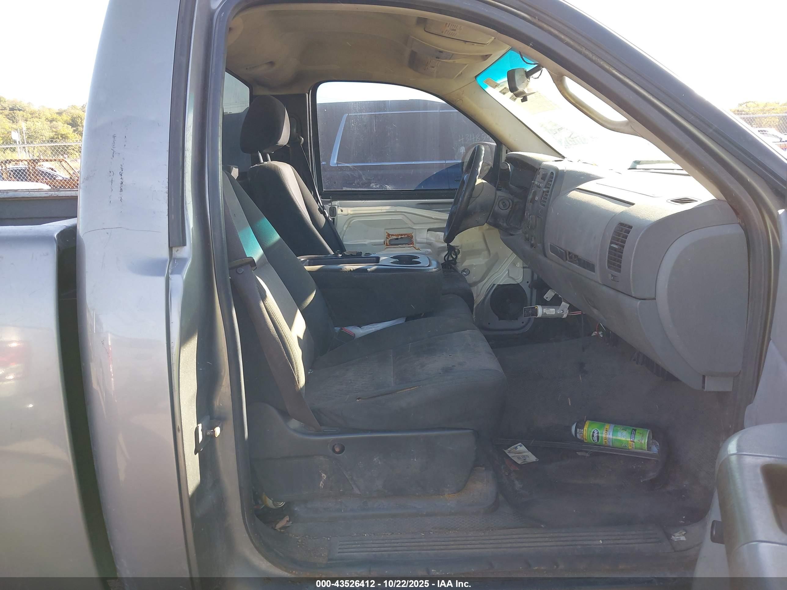 GMC SIERRA image 5