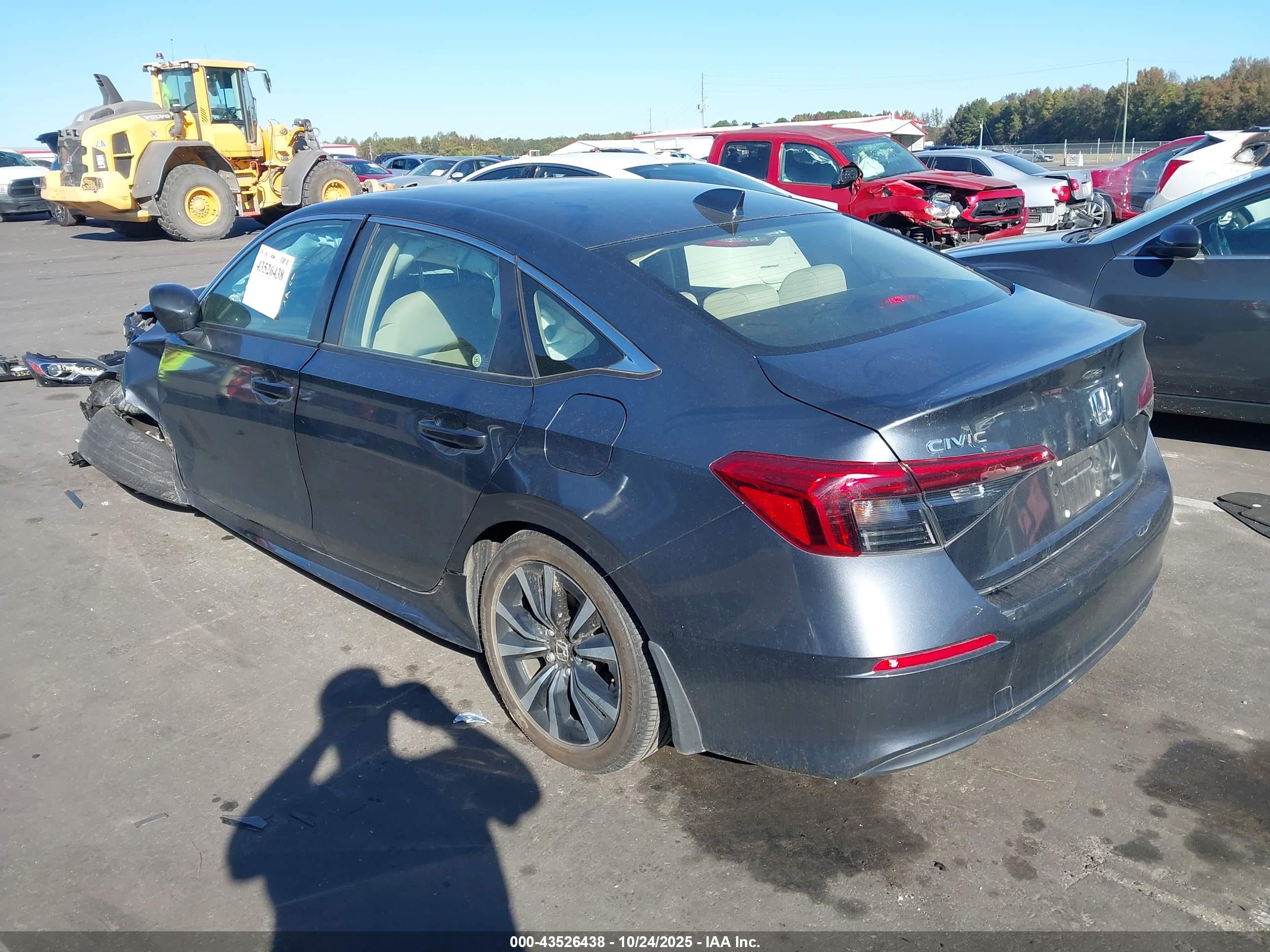 HONDA CIVIC image 3