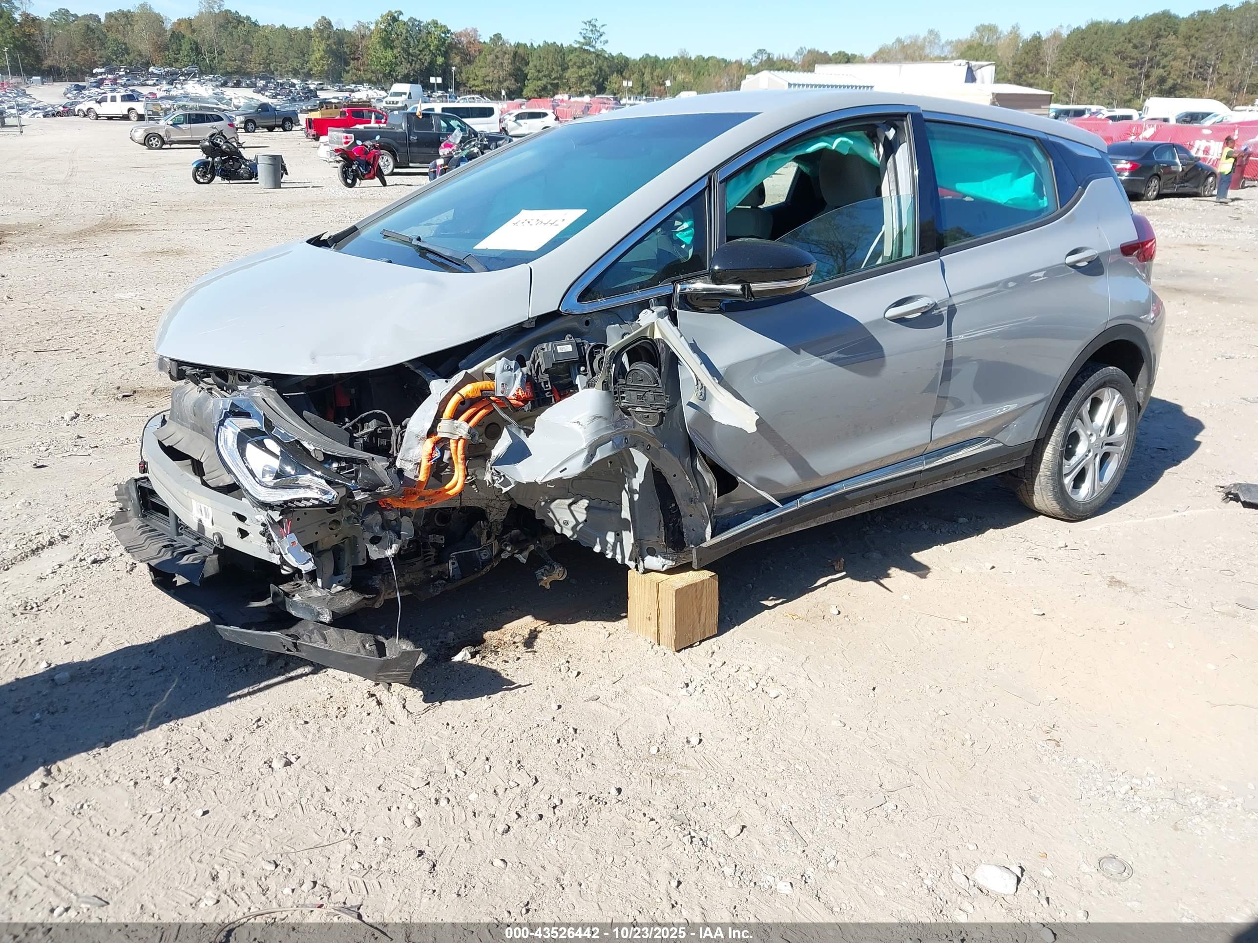 CHEVROLET BOLT image 2