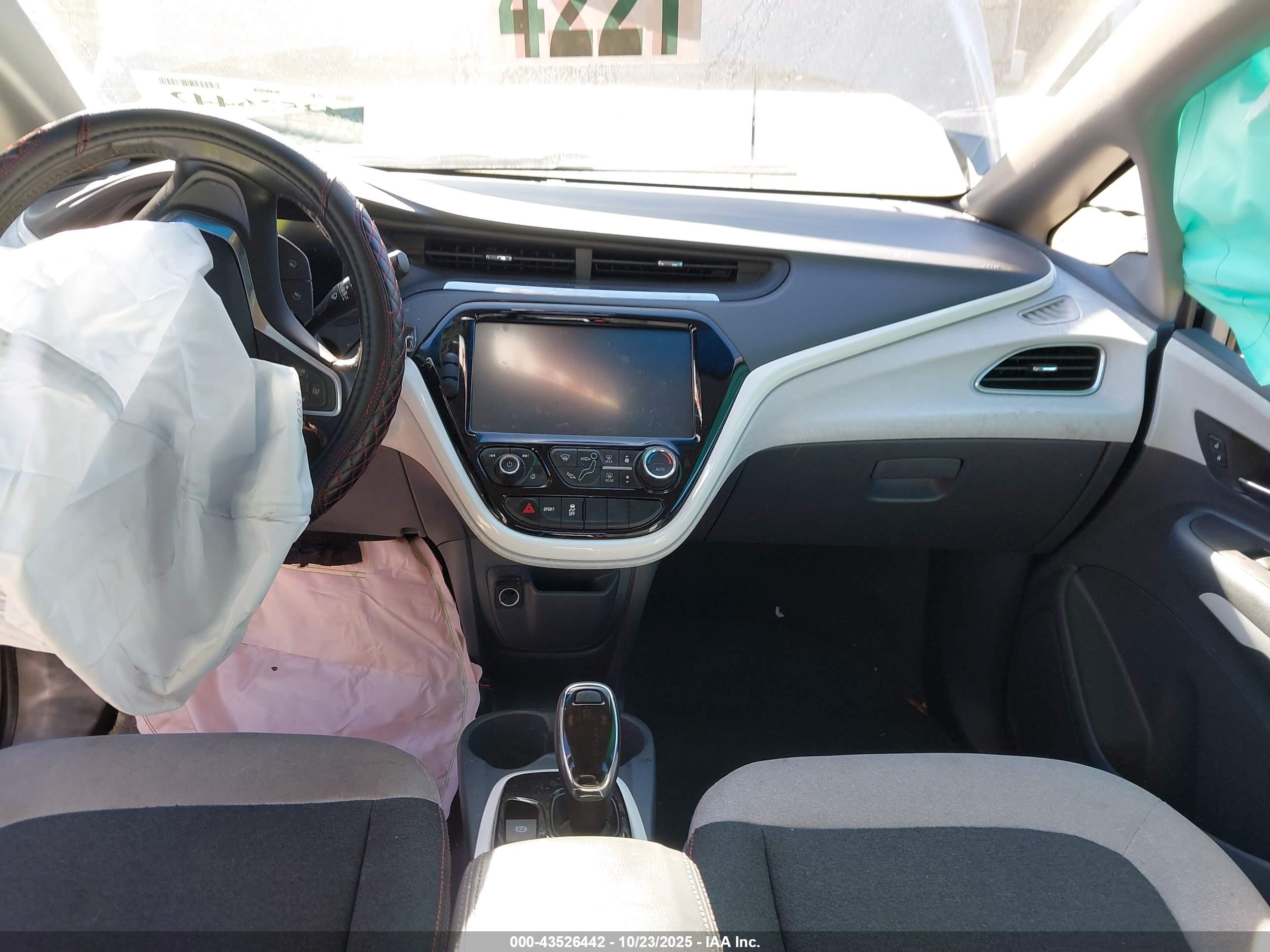 CHEVROLET BOLT image 5
