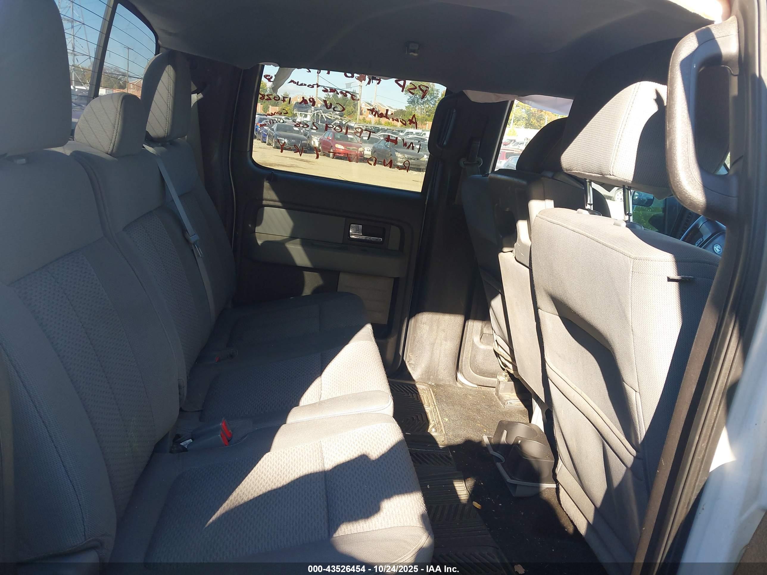 FORD F-150 image 8