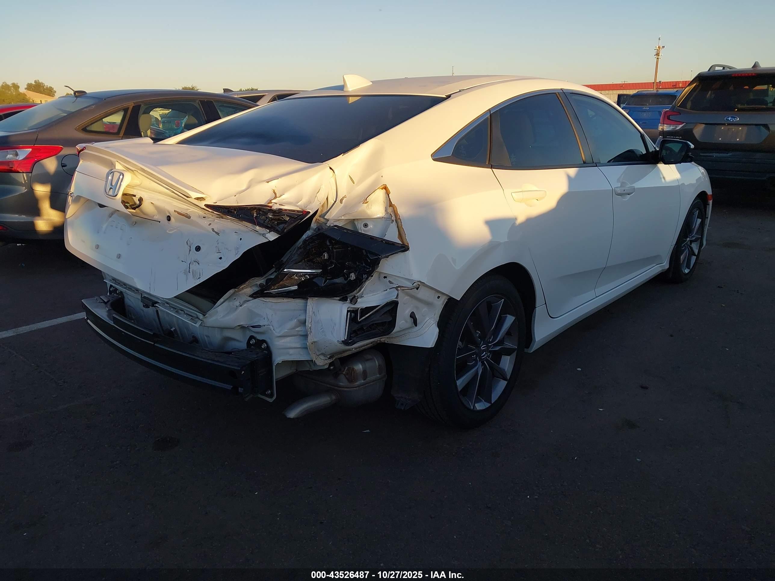 HONDA CIVIC image 4