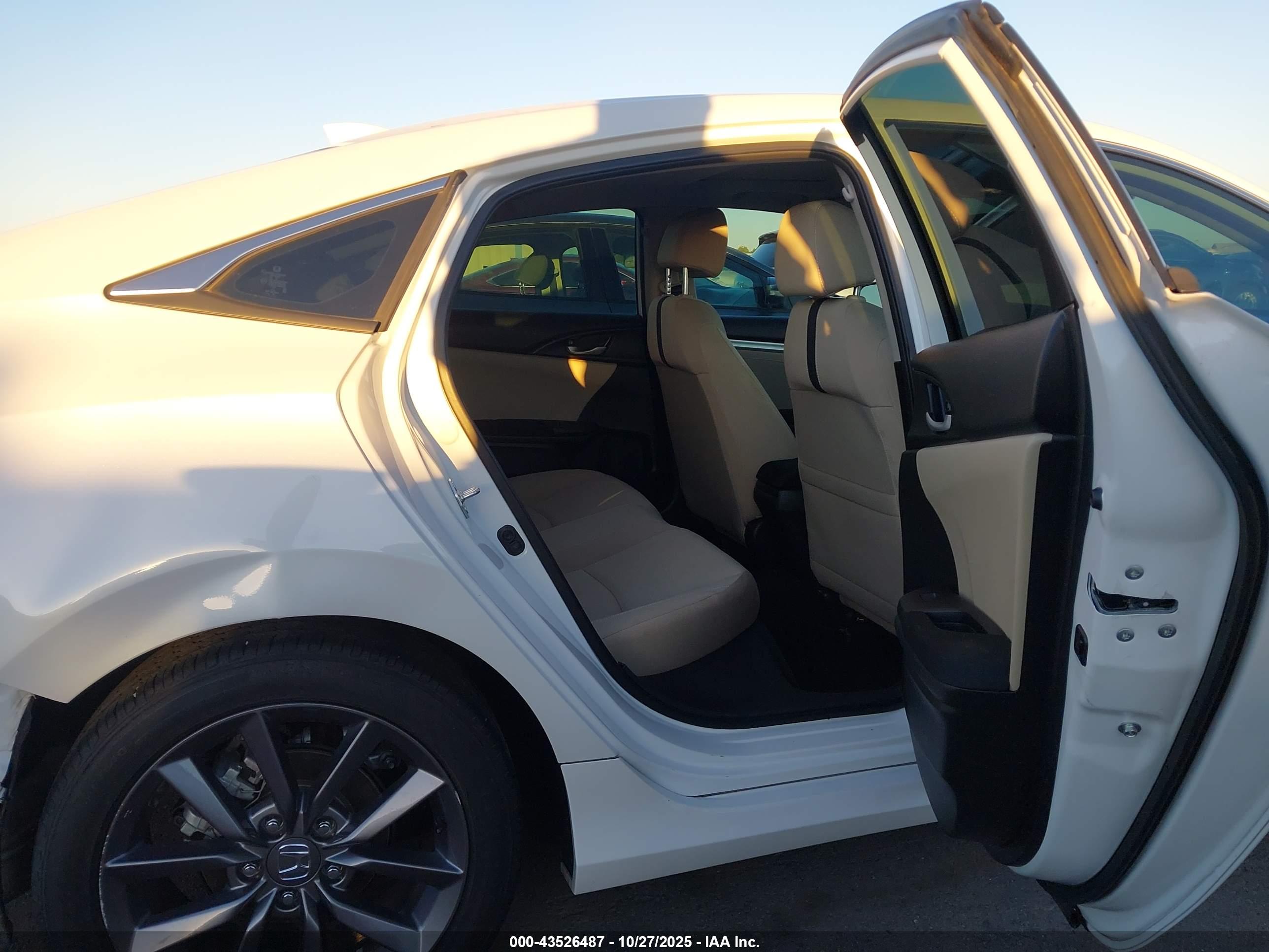 HONDA CIVIC image 8