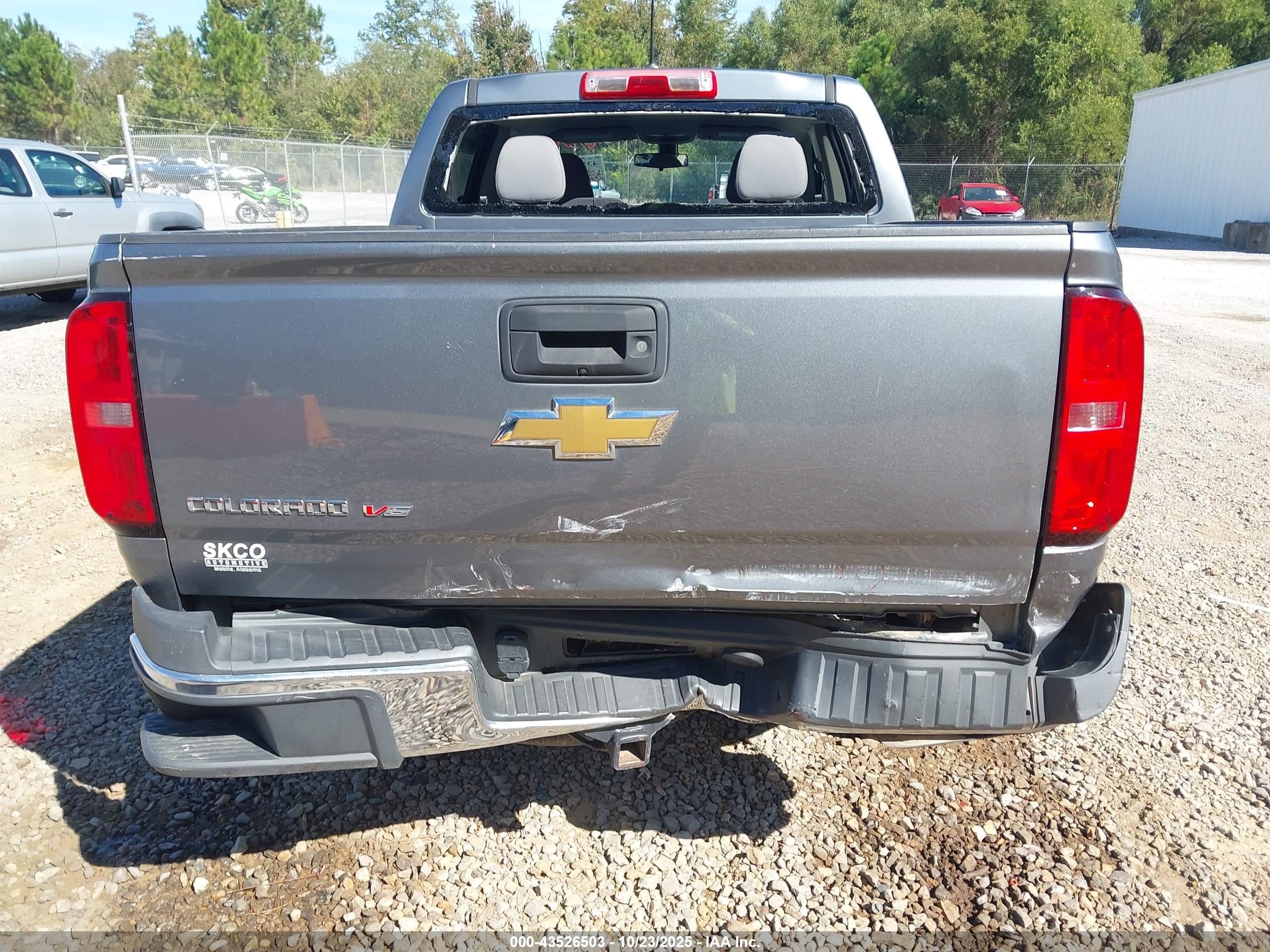 CHEVROLET COLORADO image 6
