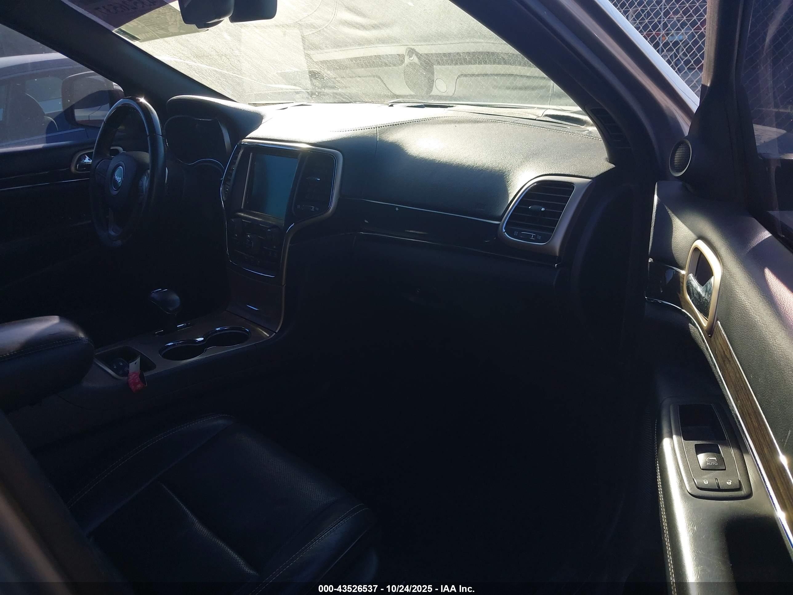 JEEP GRAND image 5