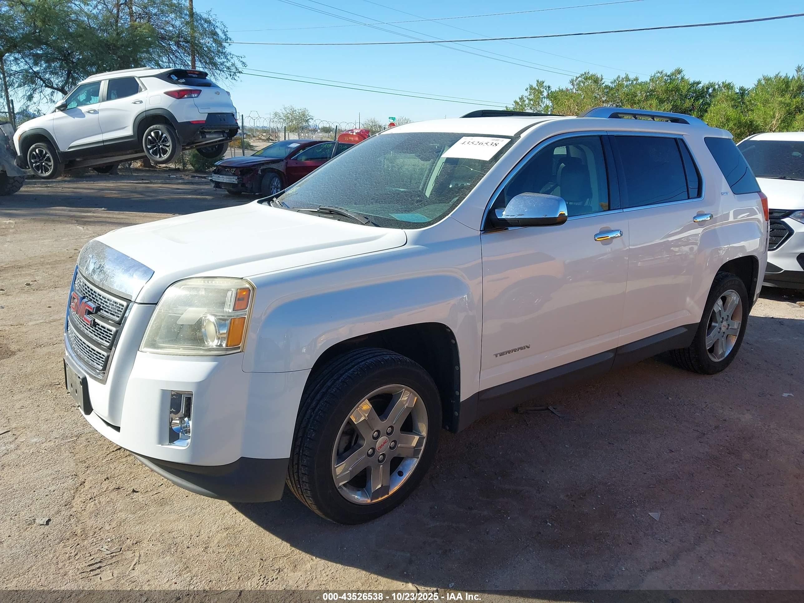 GMC TERRAIN image 2
