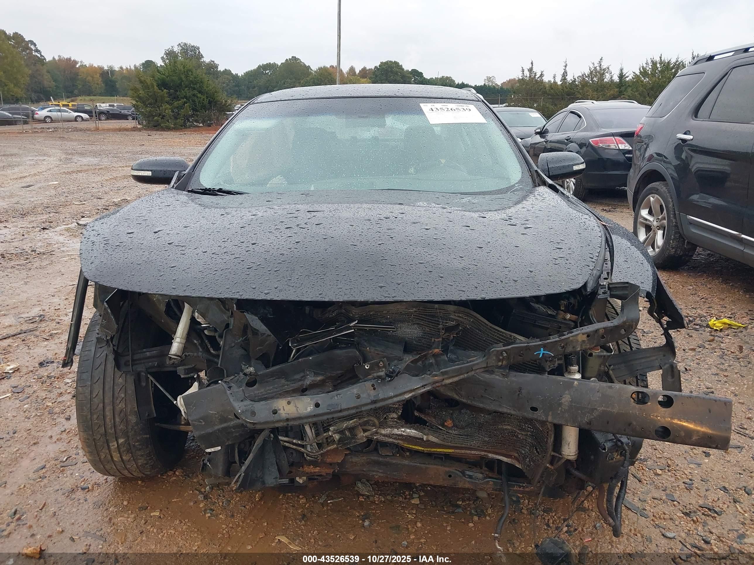NISSAN MAXIMA image 6