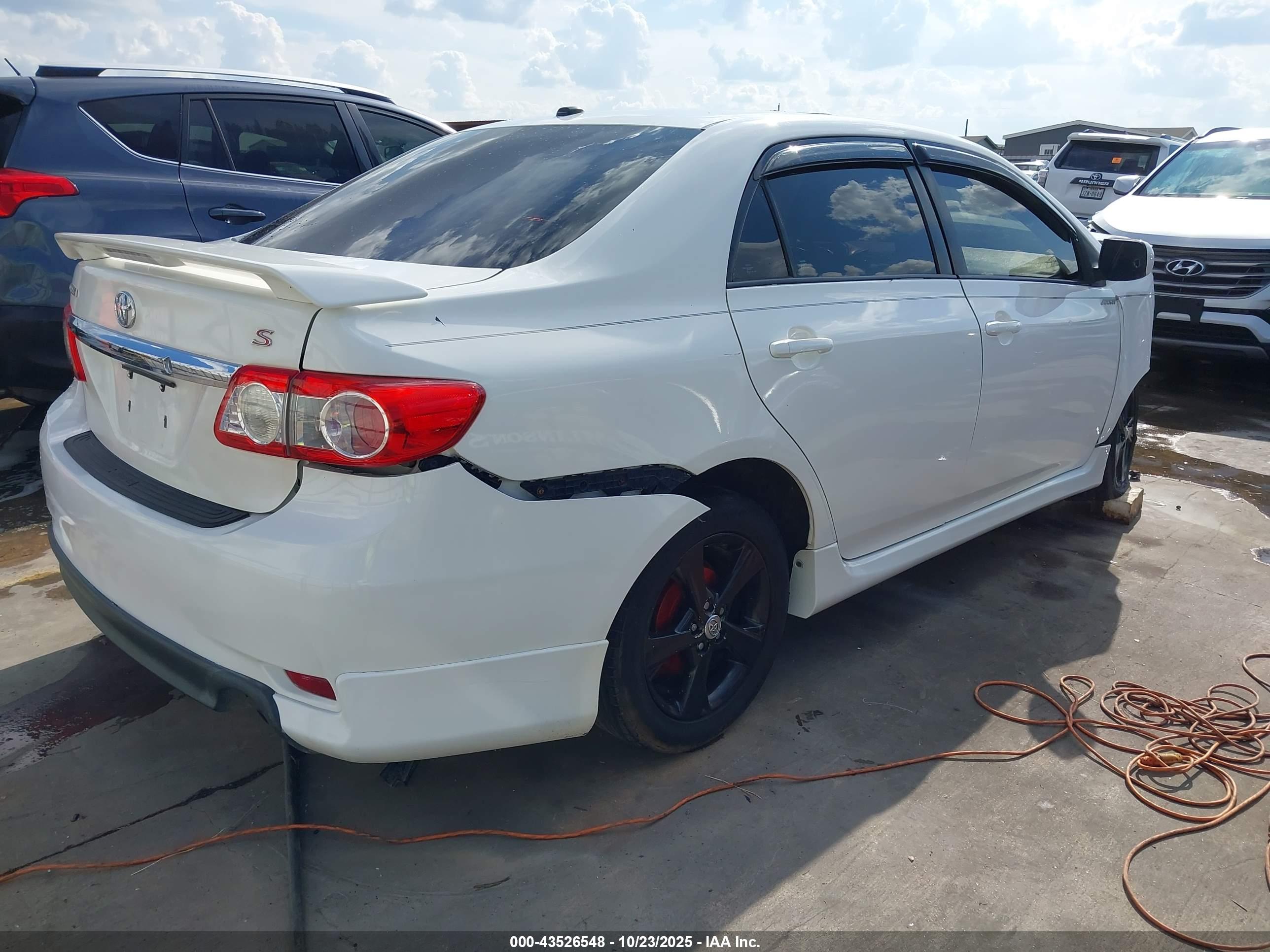 TOYOTA COROLLA image 4