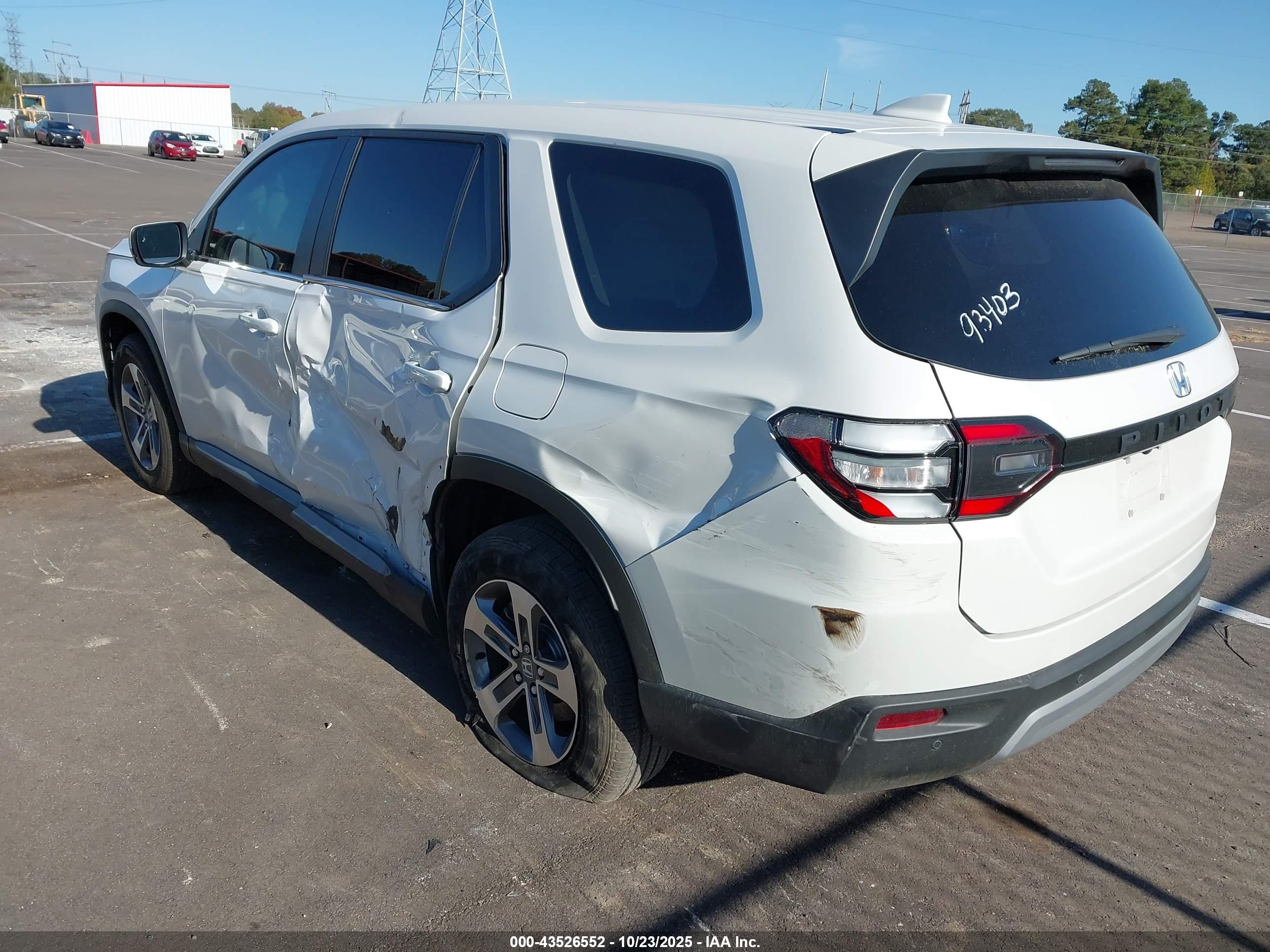 HONDA PILOT image 3