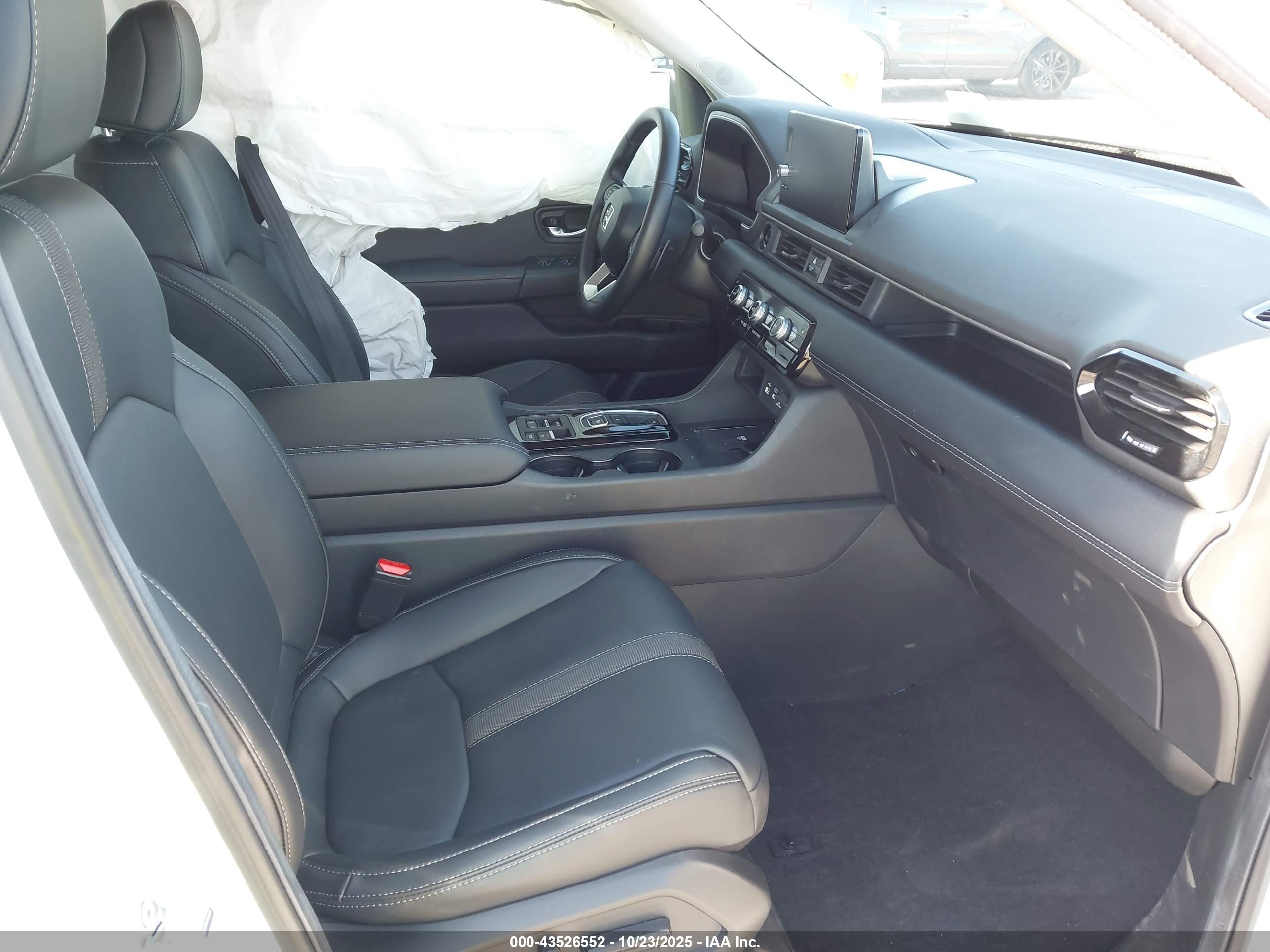 HONDA PILOT image 5