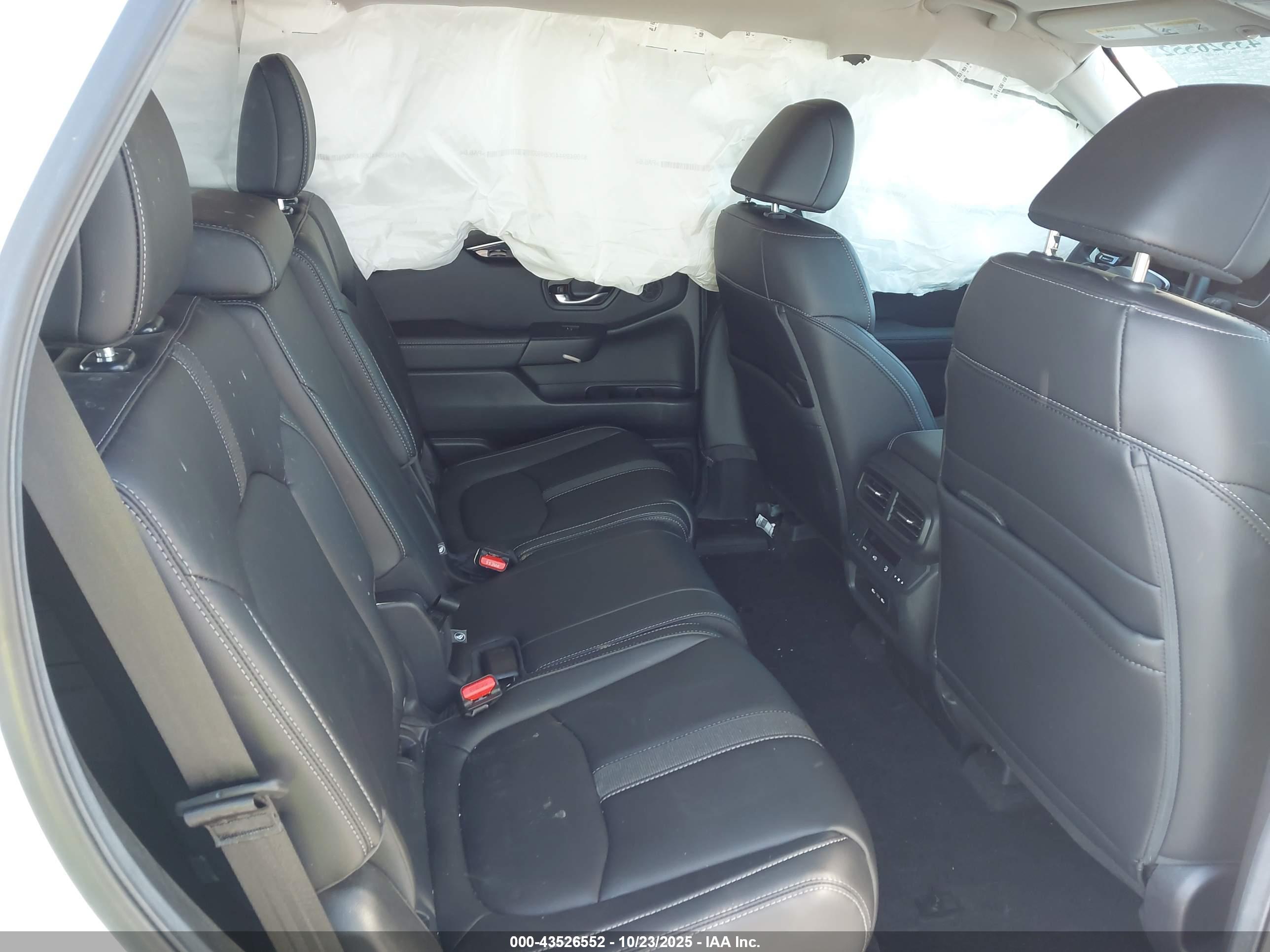 HONDA PILOT image 8