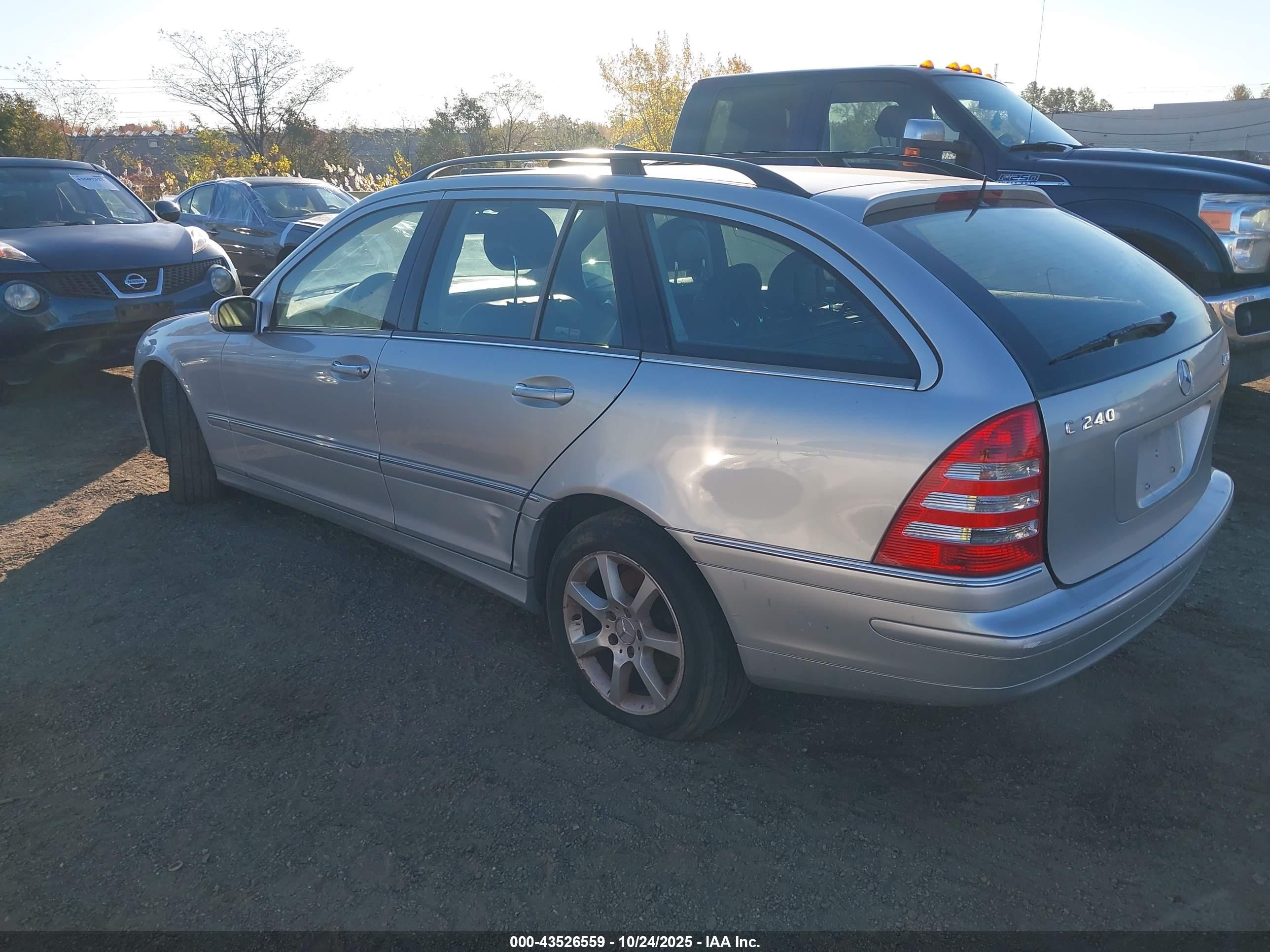MERCEDES-BENZ C image 3