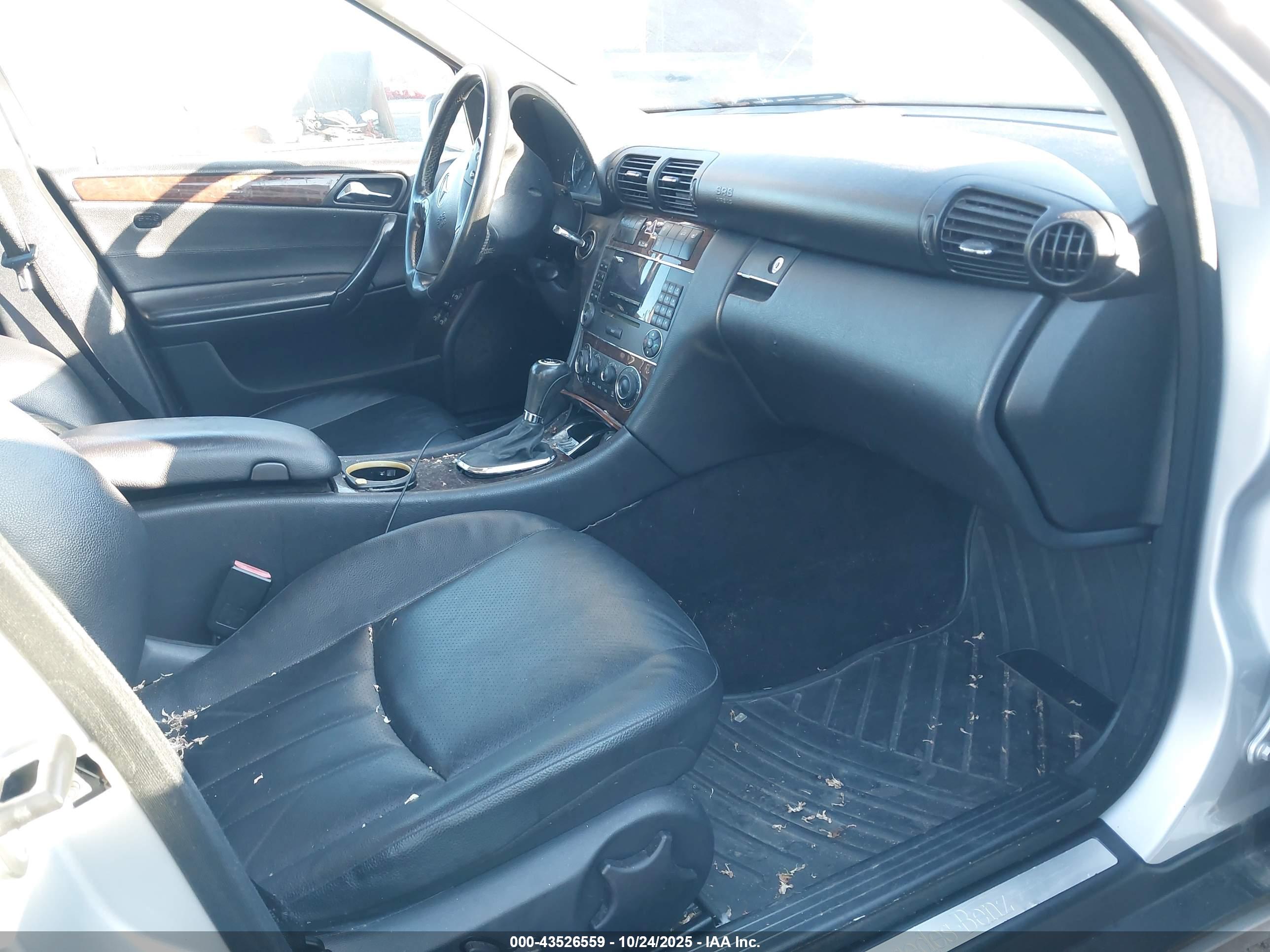 MERCEDES-BENZ C image 5