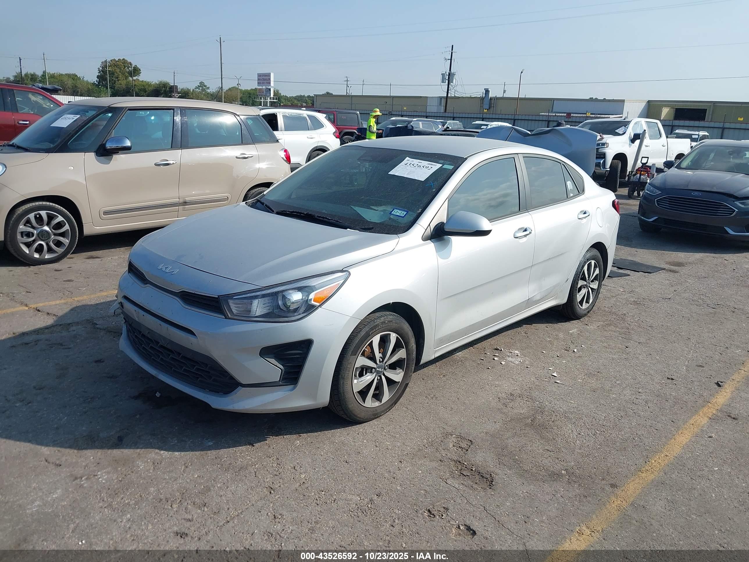 KIA RIO image 2