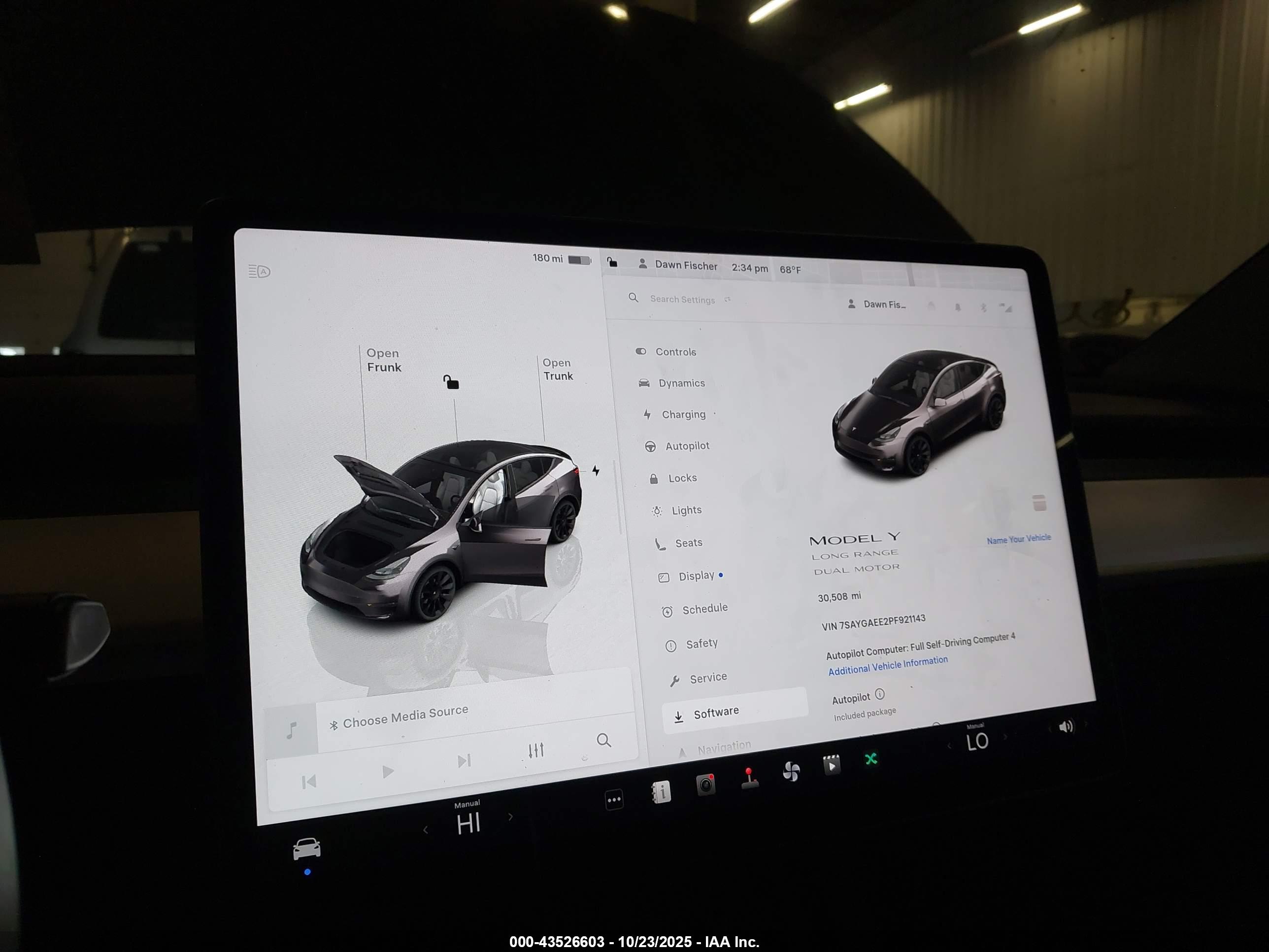 TESLA MODEL image 7