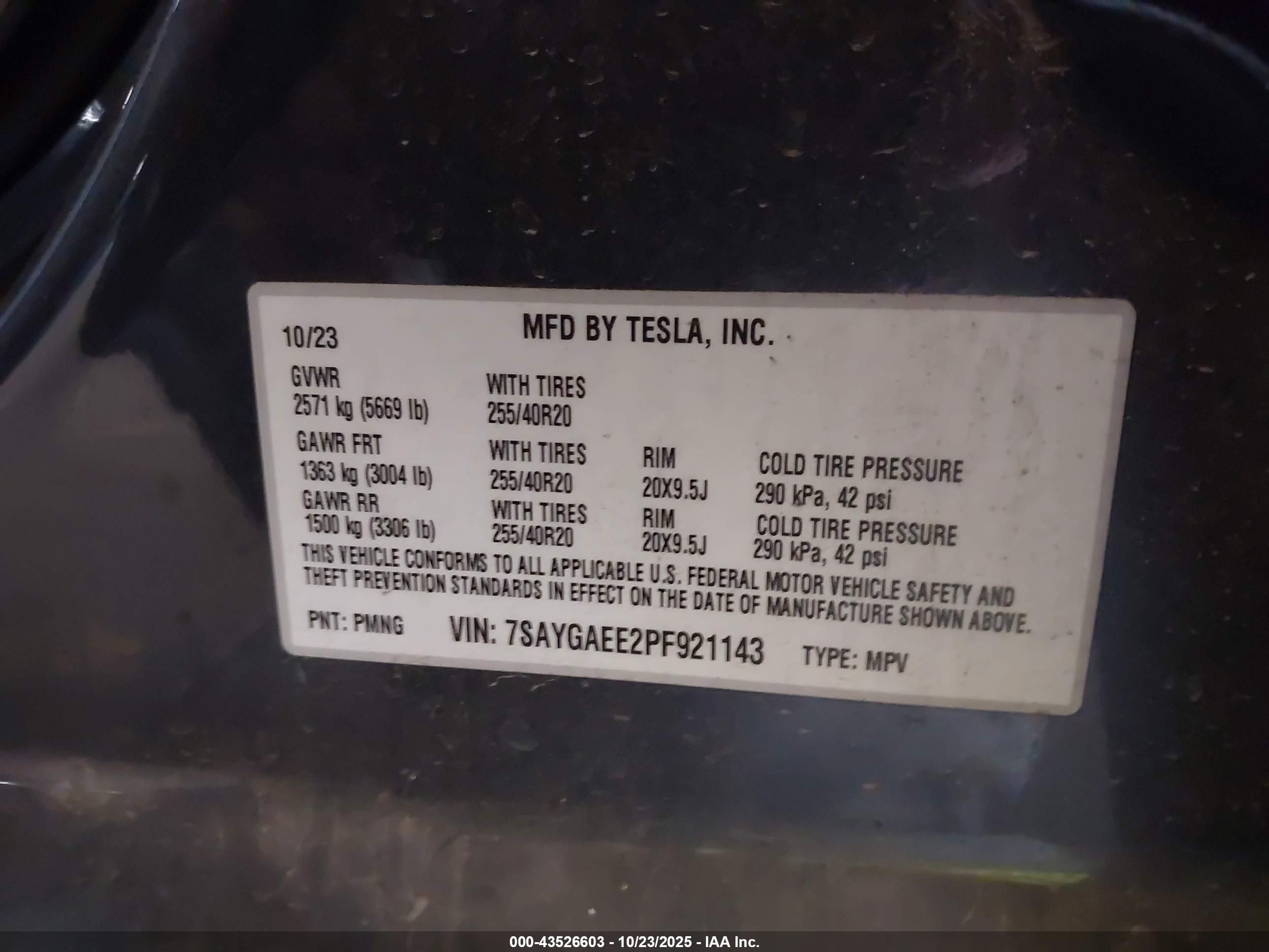 TESLA MODEL image 9