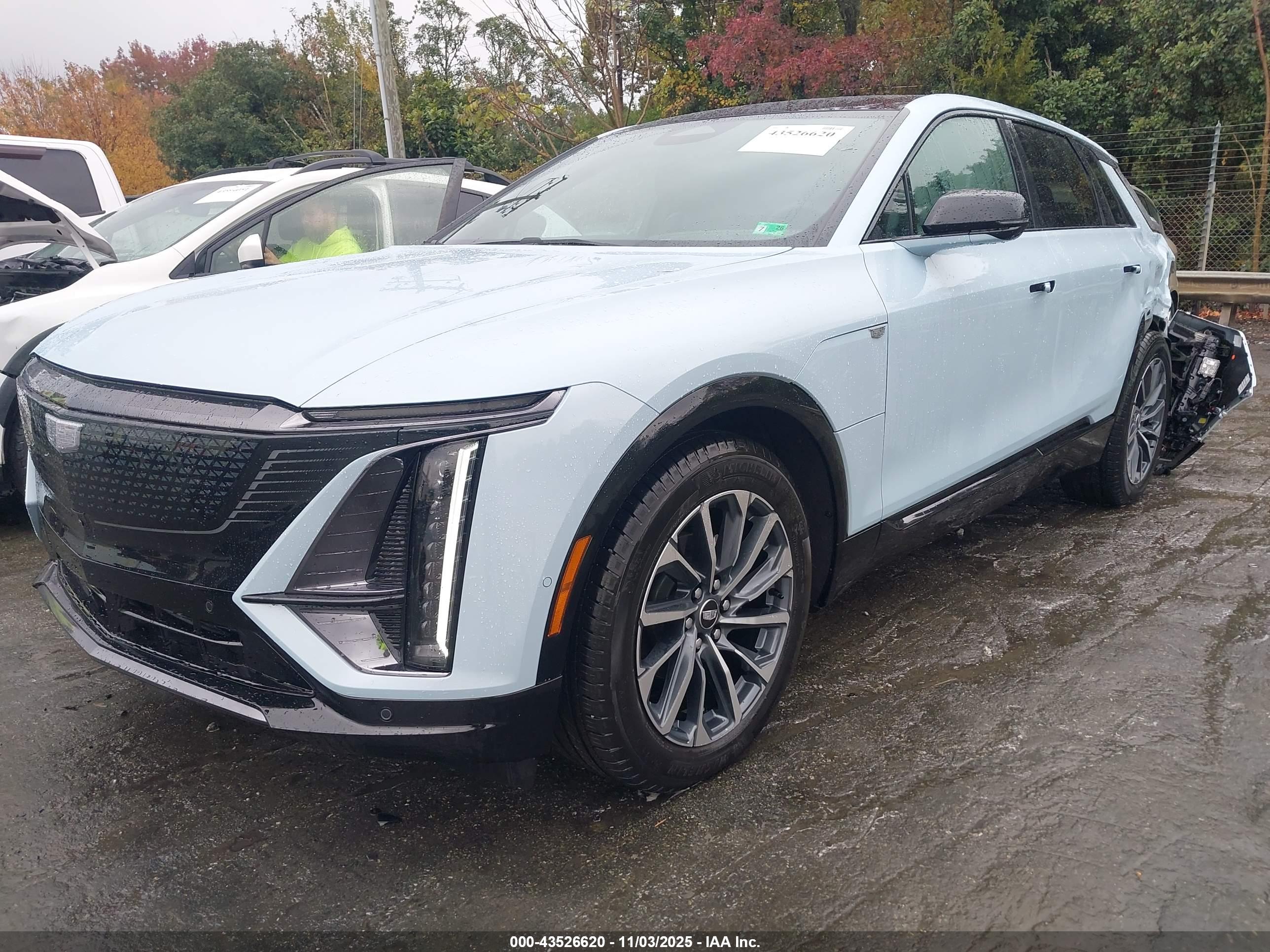 CADILLAC LYRIQ image 2