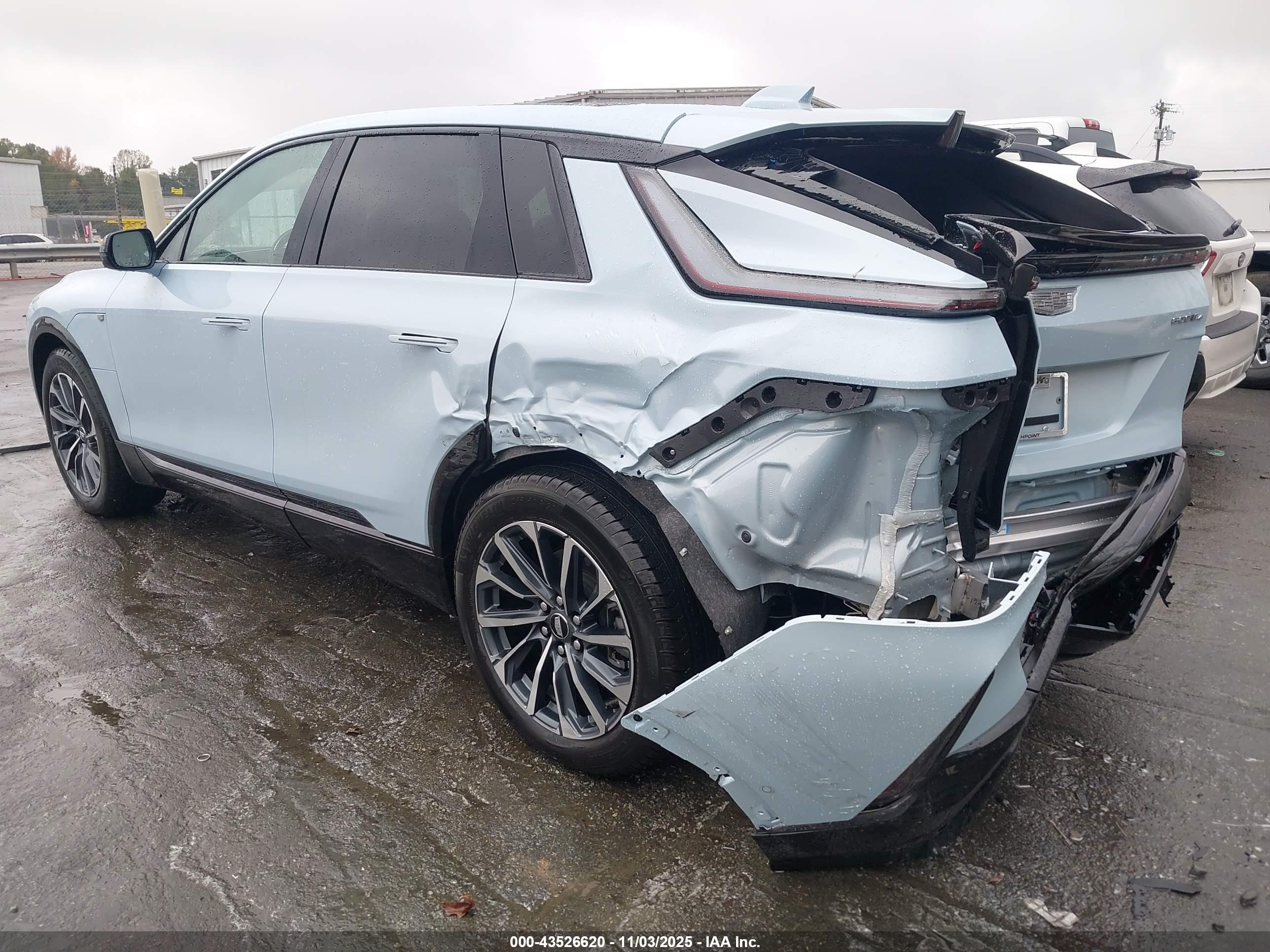 CADILLAC LYRIQ image 3