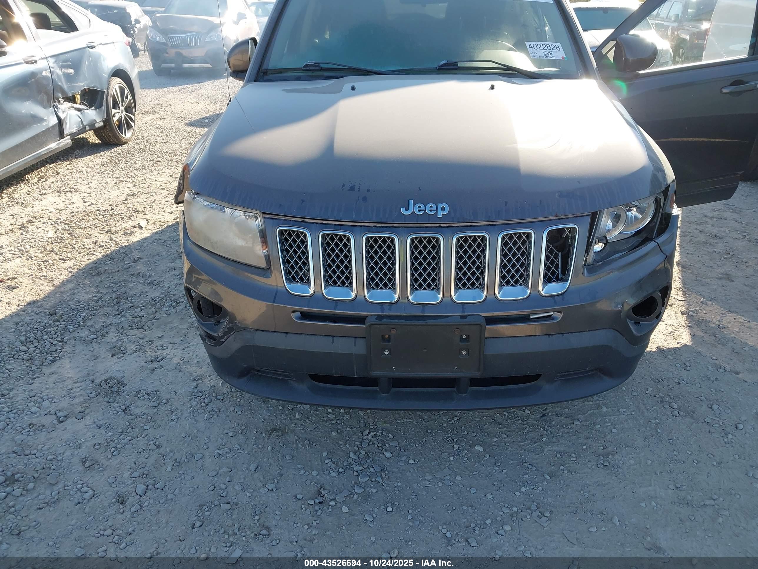 JEEP COMPASS image 6