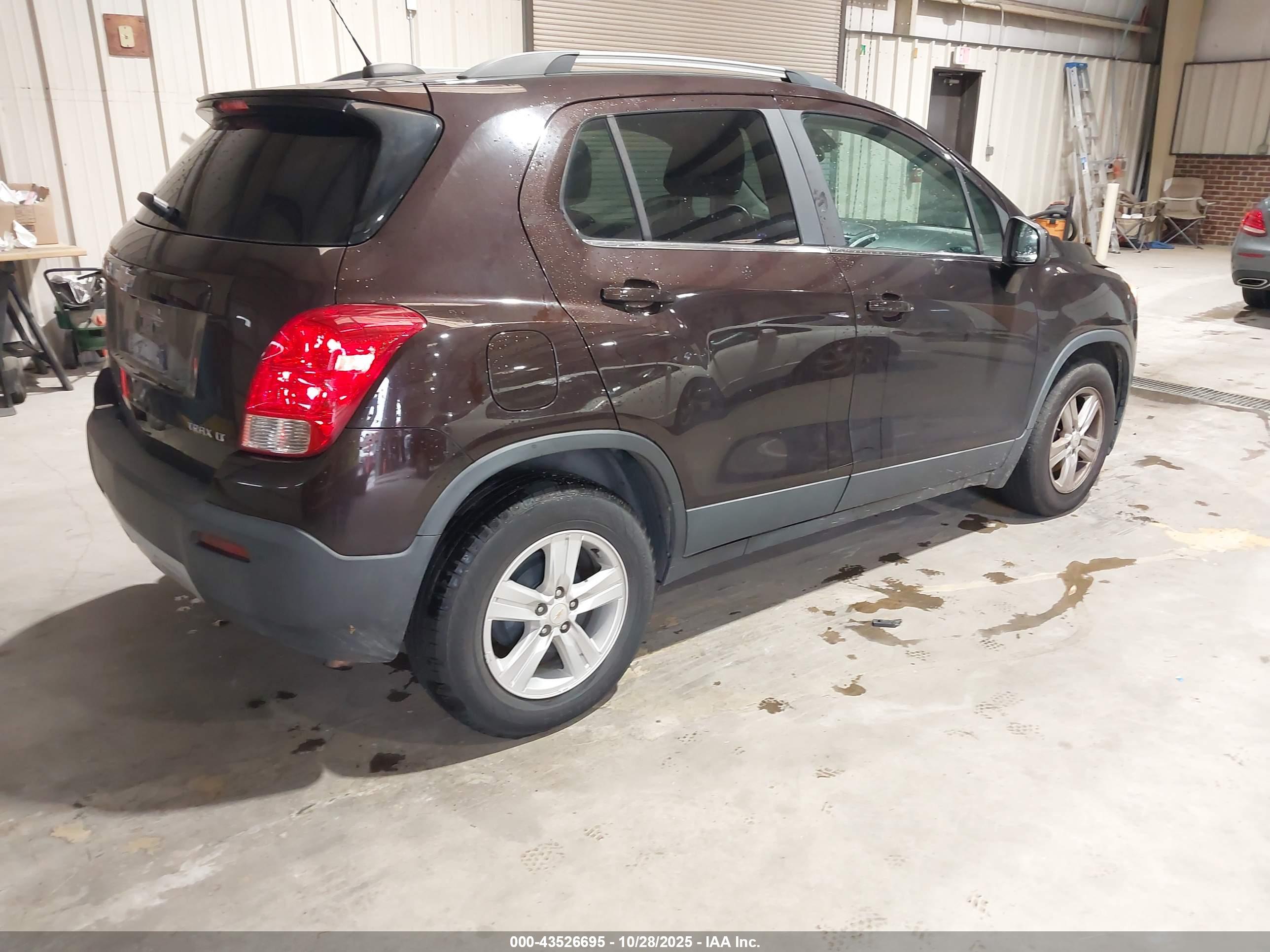 CHEVROLET TRAX image 4